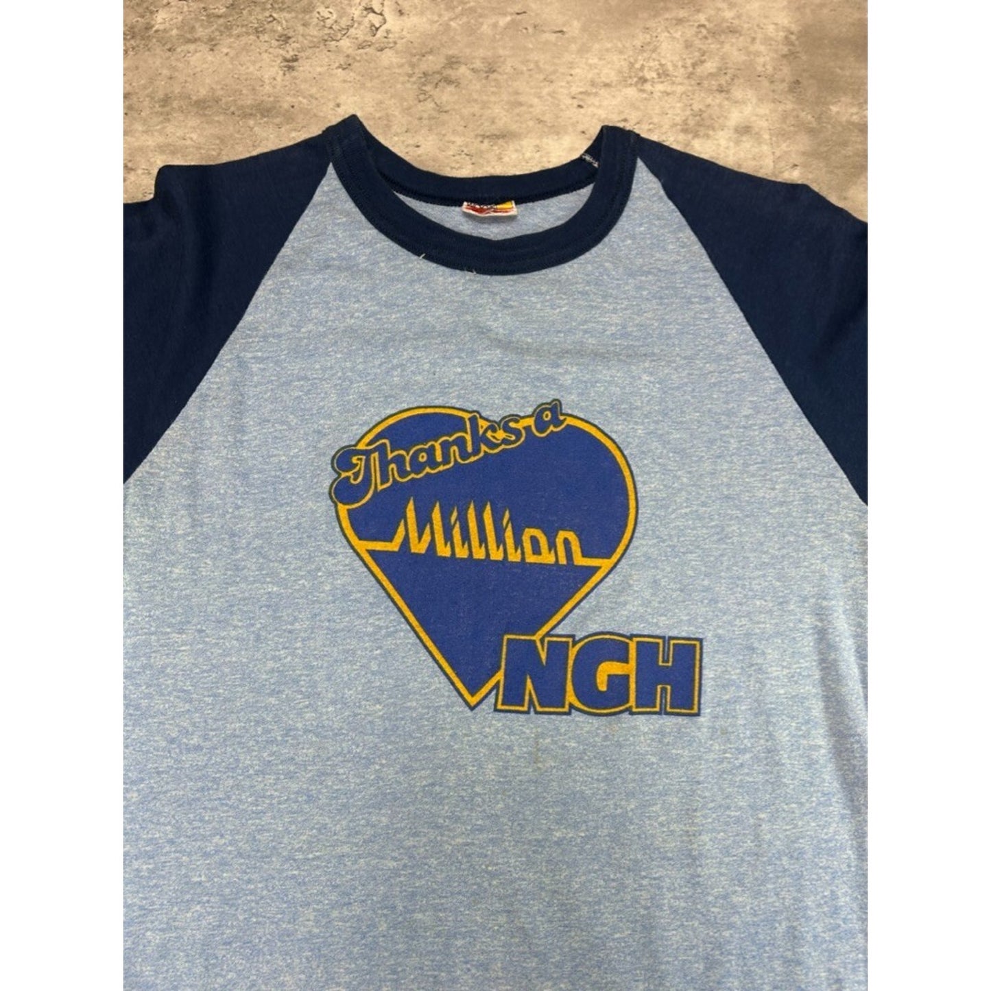 Vintage 1970s Thanks A Million NGH Graphic Spellout Raglan T-Shirt Size Medium