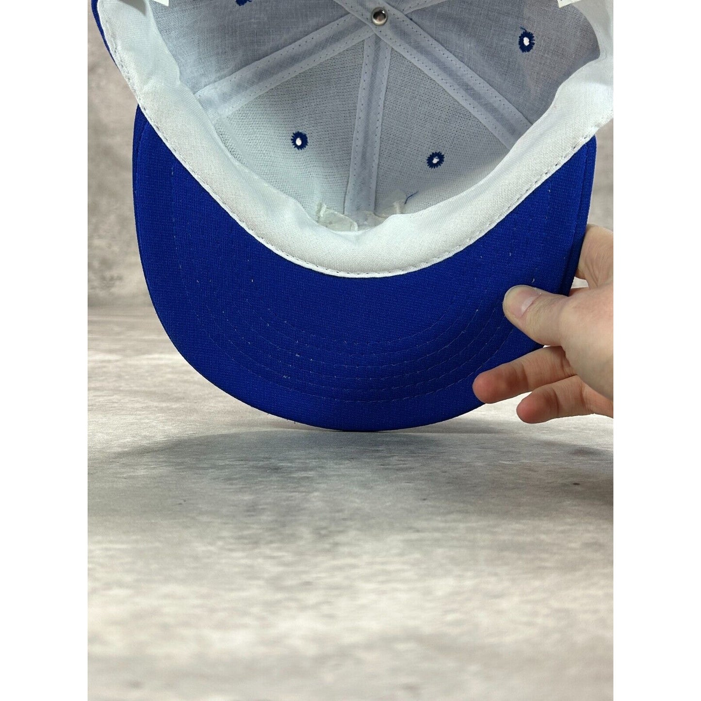 Vintage Kansas City Royals MLB Embroidered Logo Trucker Snapback Hat OSFA
