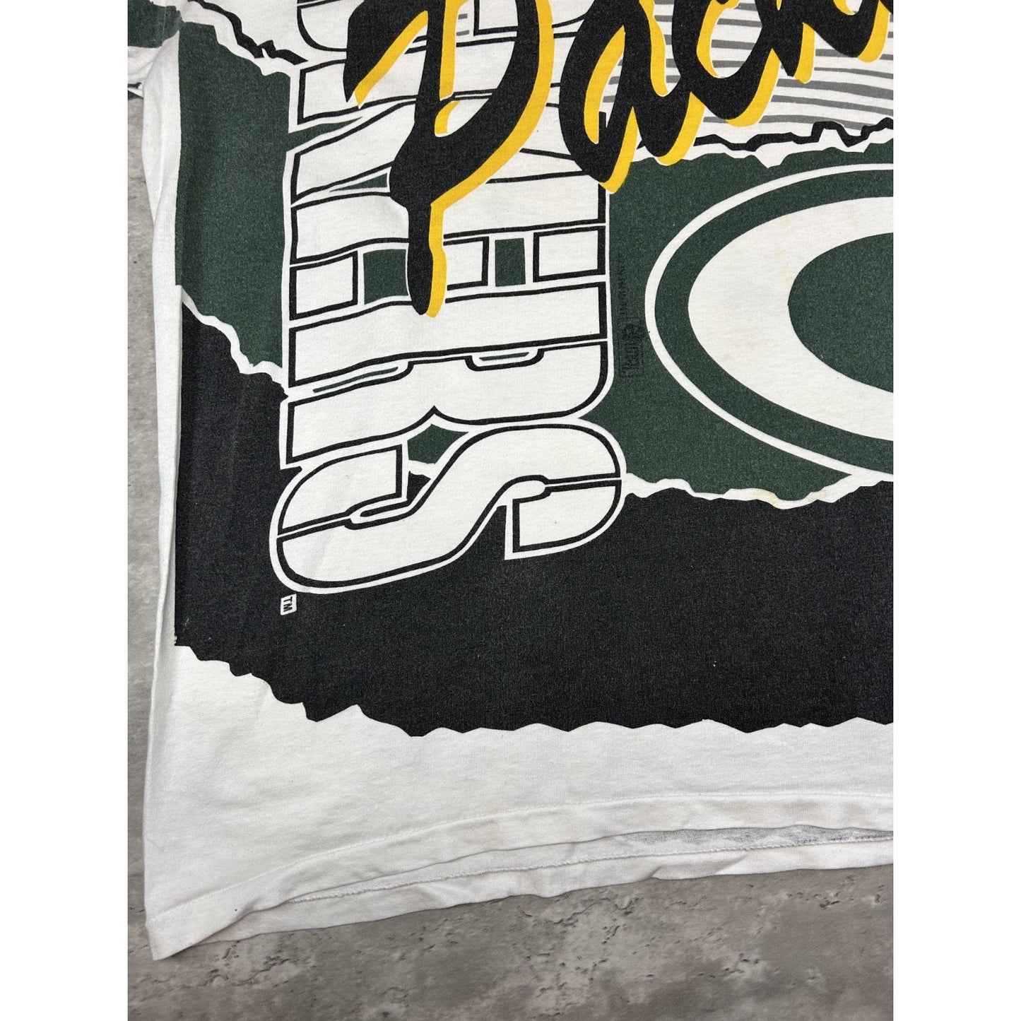 Vintage 90s Green Bay Packers NFL All Over Print Graphic T-Shirt Size 3XL