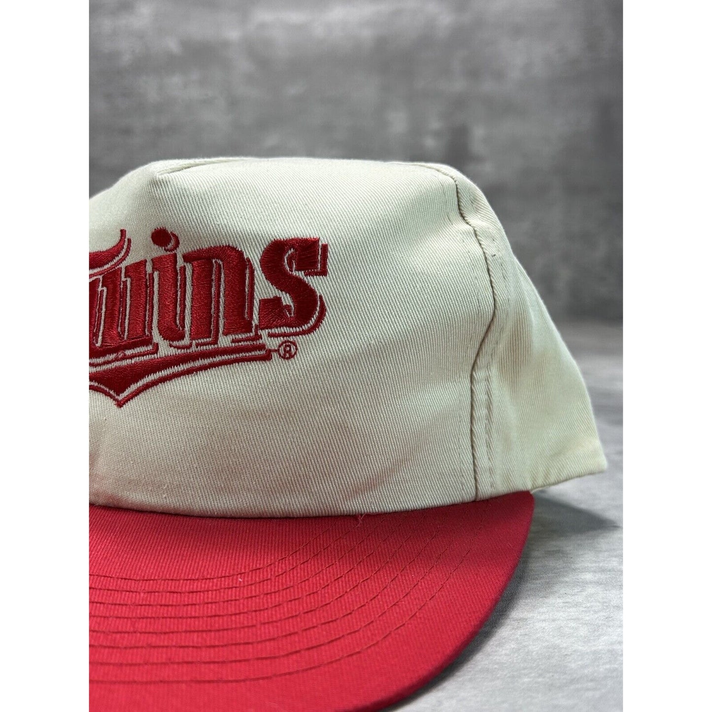Vintage 90s Minnesota Twins MLB Embroidered Logo Snapback Hat OSFA