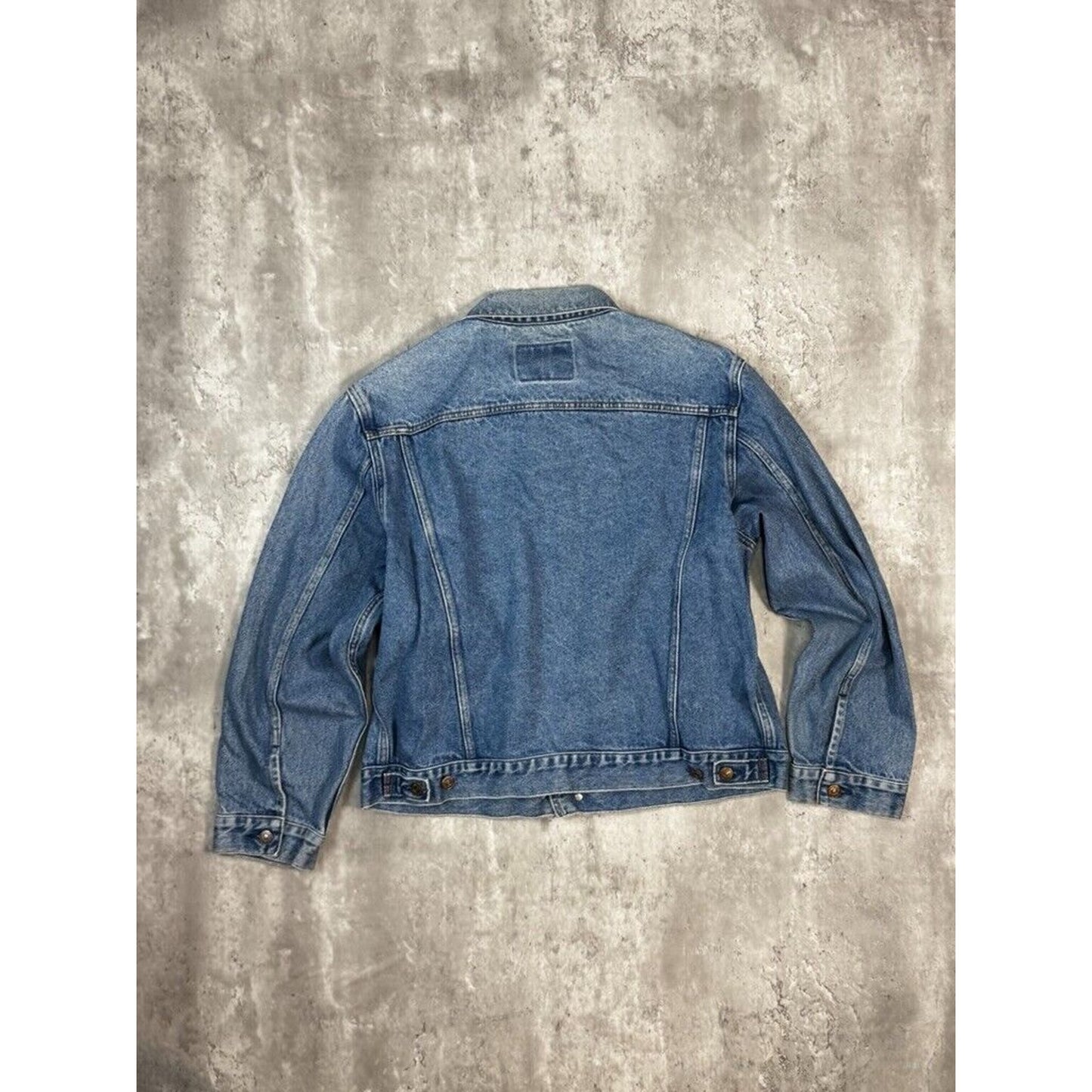 Vintage 80s Levis Red Tab Medium Wash Denim Type 3 Trucker Jacket Size 44R Medium