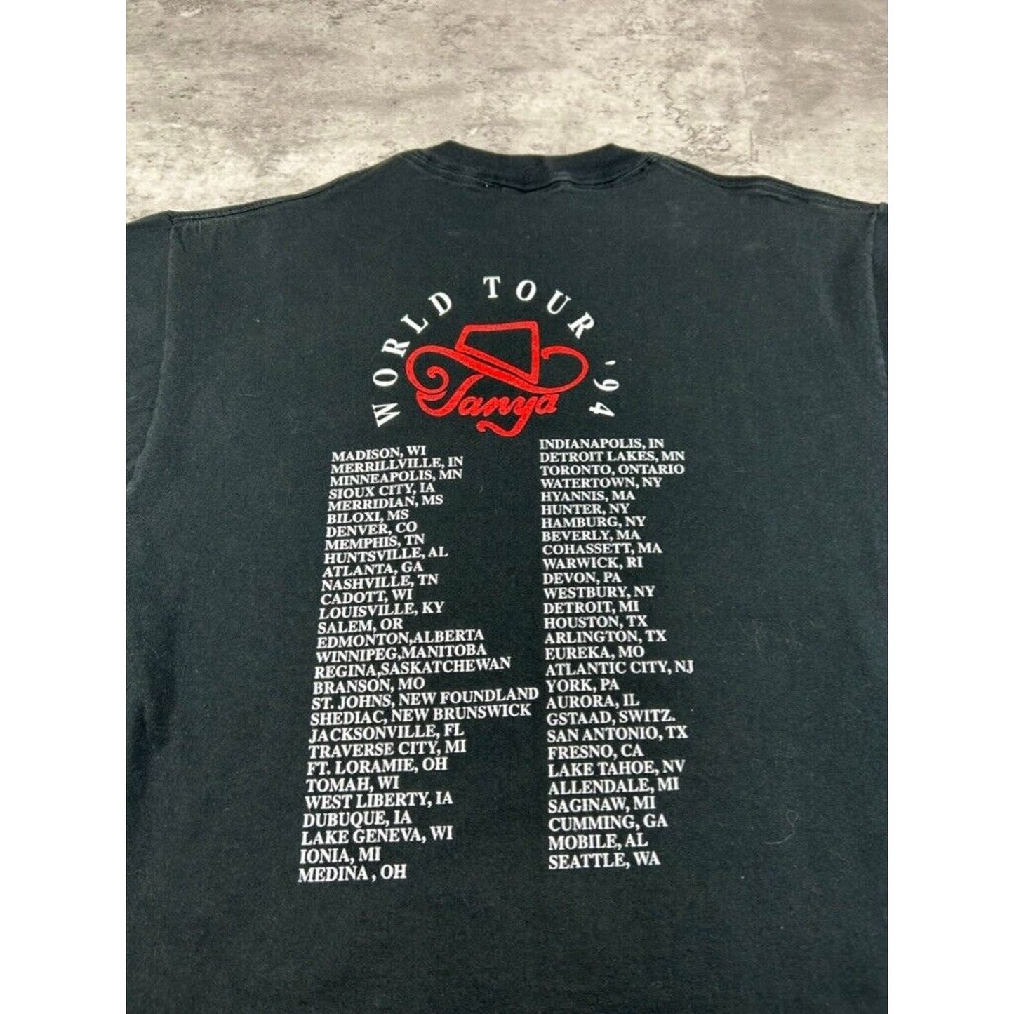 Vintage 1994 Tanya Trucker World Tour Country Music Graphic T-Shirt Size Large
