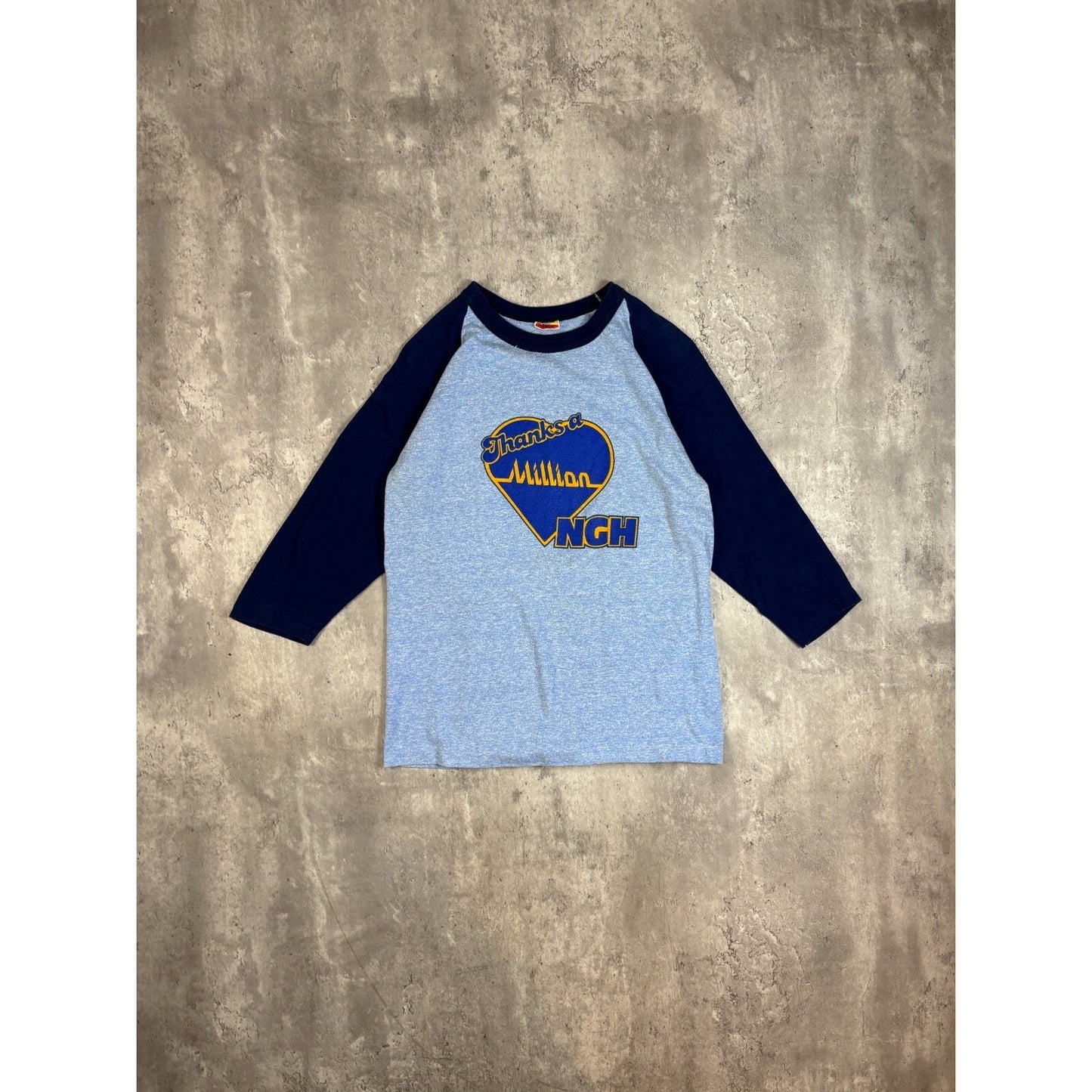 Vintage 1970s Thanks A Million NGH Graphic Spellout Raglan T-Shirt Size Medium
