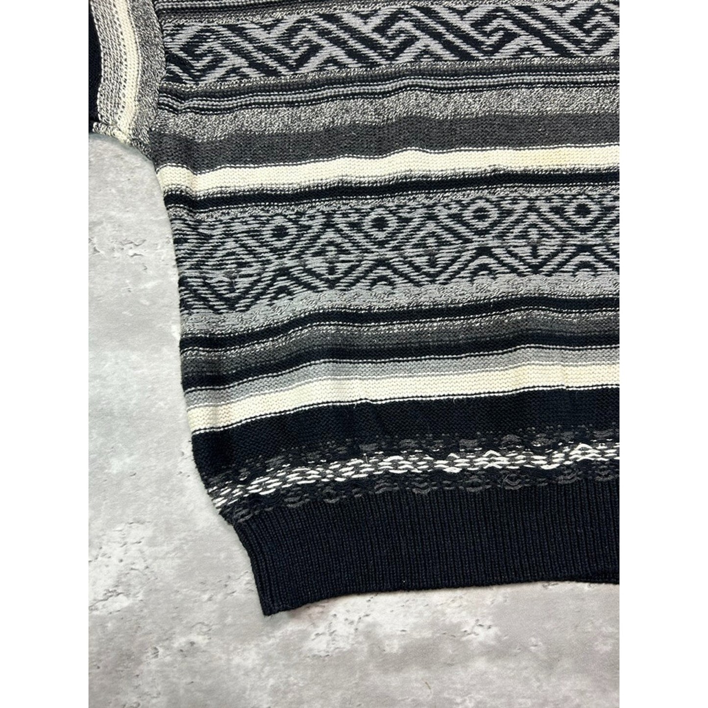 Vintage 90s Studio Abstract Striped Pullover Ribbed Knit Sweater Size XL Black
