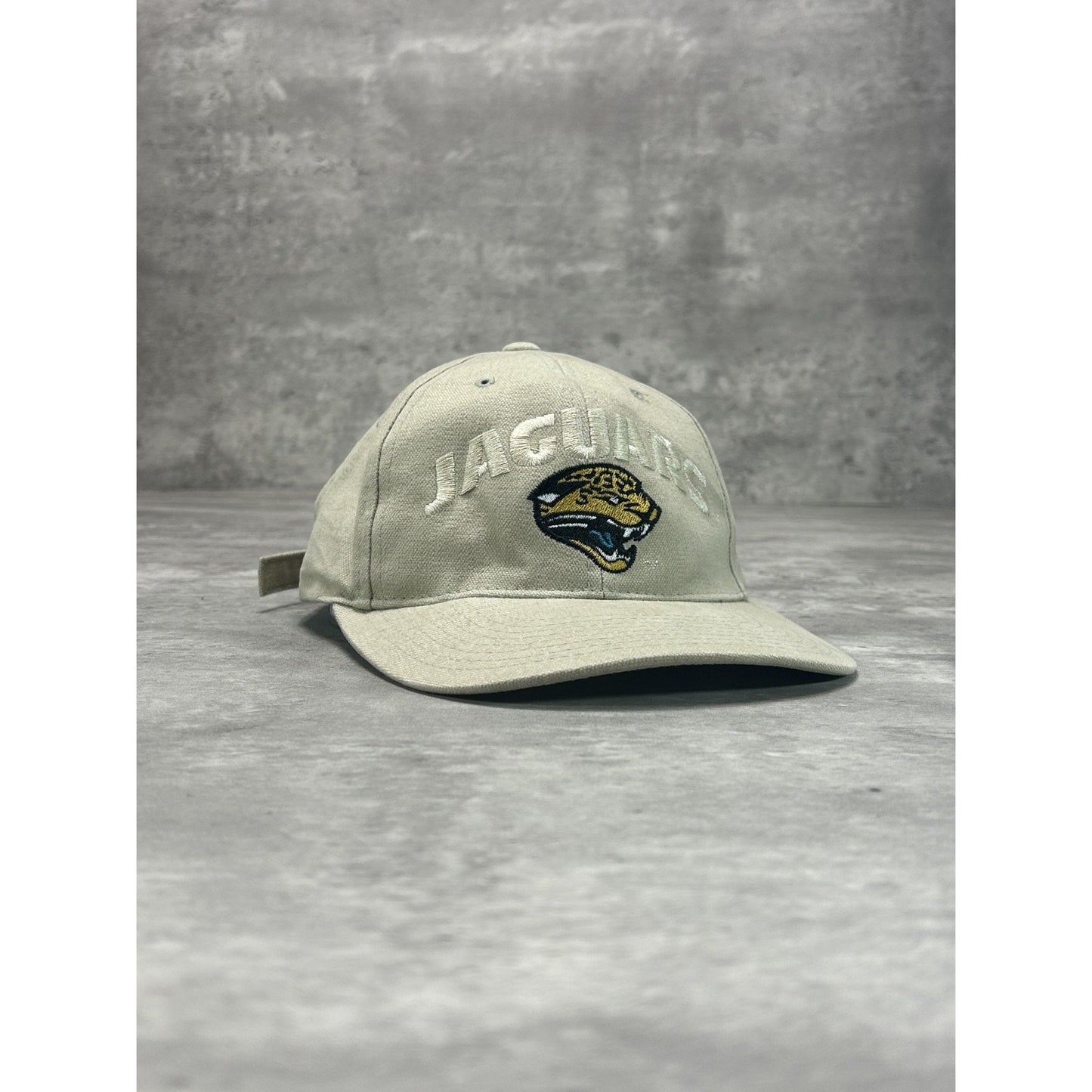 Vintage Jacksonville Jaguars NFL Embroidered Logo Football Strapback Hat OSFA