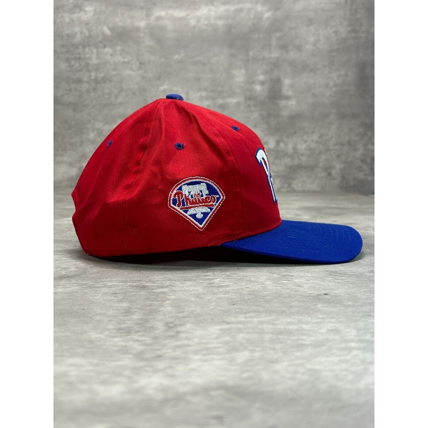 Vintage 90s Philadelphia Phillies MLB Embroidered Spell Out Snapback Hat OSFA