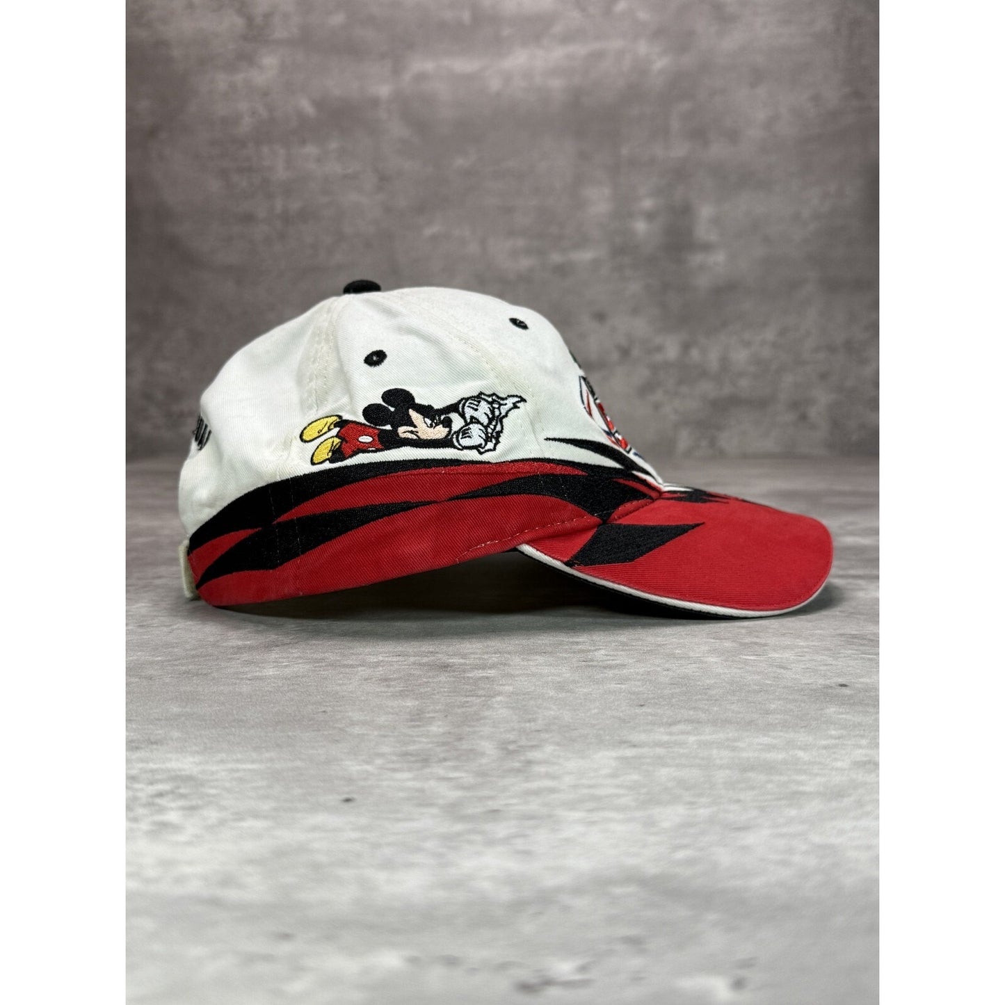 Vintage 2005 Daytona 500 NASCAR Disney Mickey Embroidered Strapback Hat OSFA
