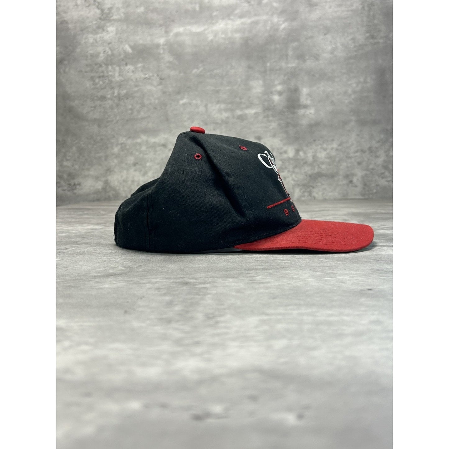 Vintage 90s Chicago Bulls NBA Embroidered Spellout Logo Snapback Hat OSFA