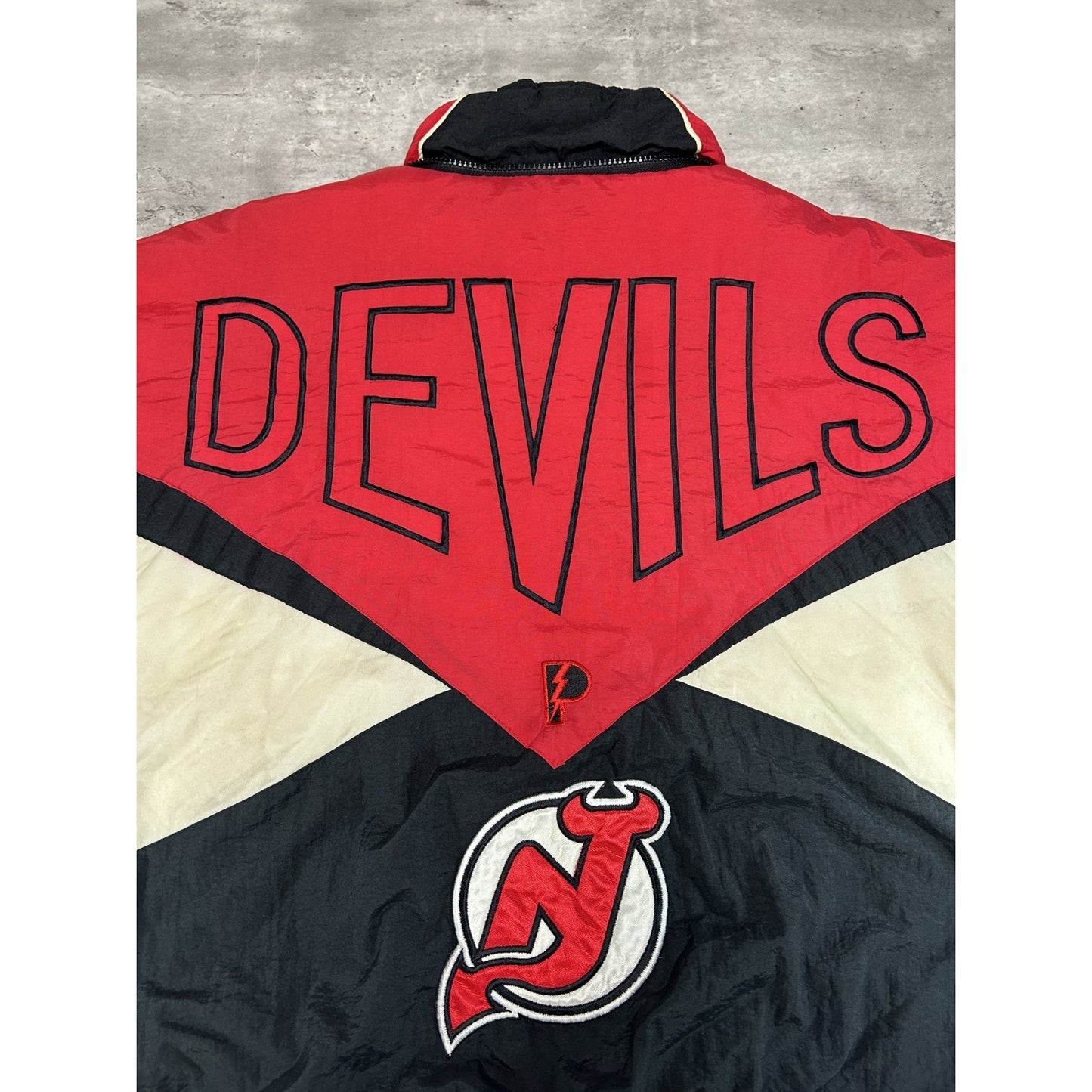 Vintage 90s New Jersey Devils NHL Embroidered Pro Player Insulated Jacket Sz XL