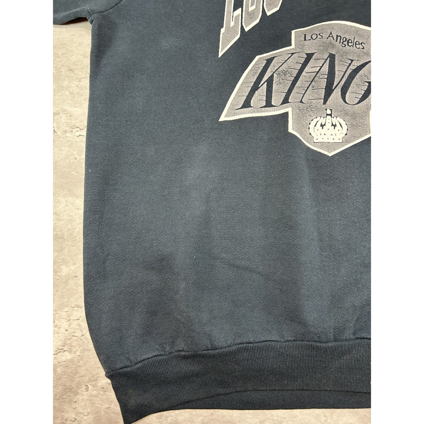 Vintage 90s Los Angeles Kings NHL Graphic Spellout Logo Sweatshirt Size XL