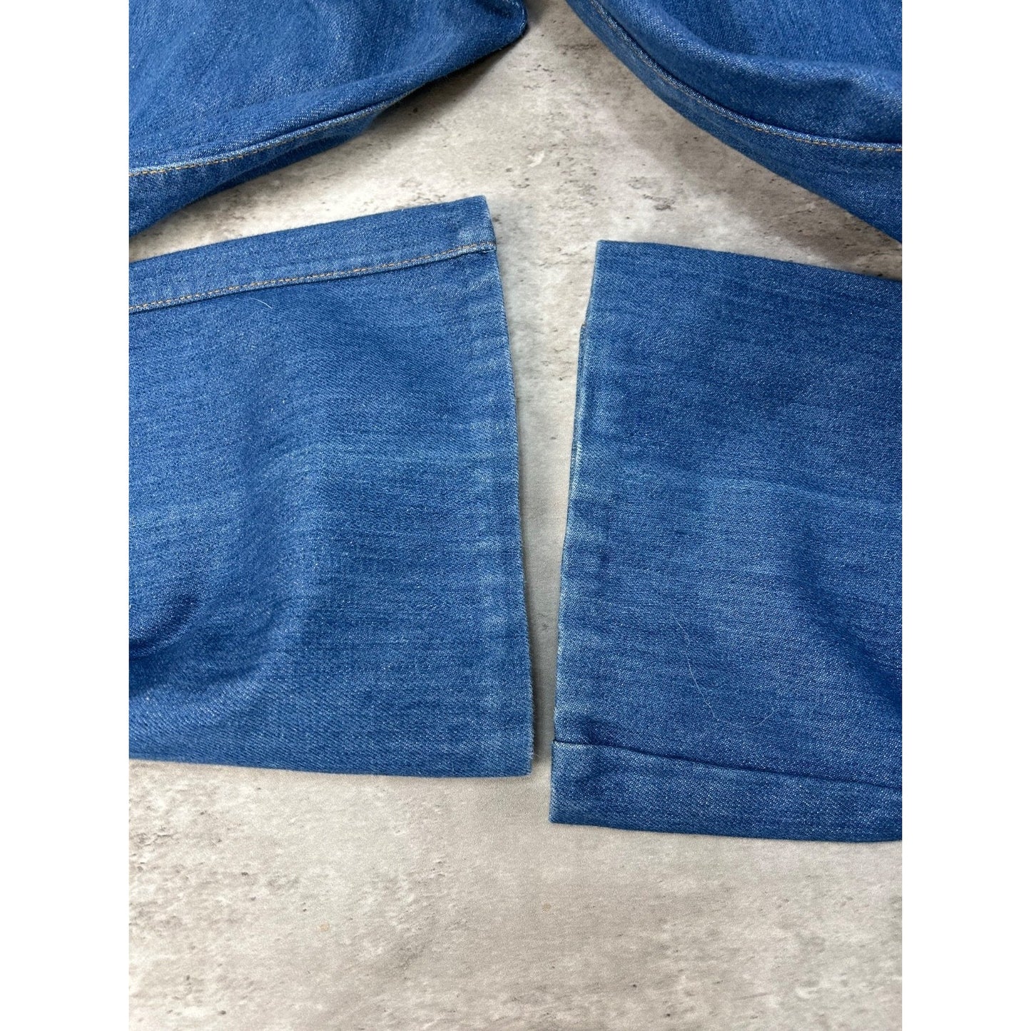 Vintage 1970s Medium Wash Straight Fit Denim Pants Size 35