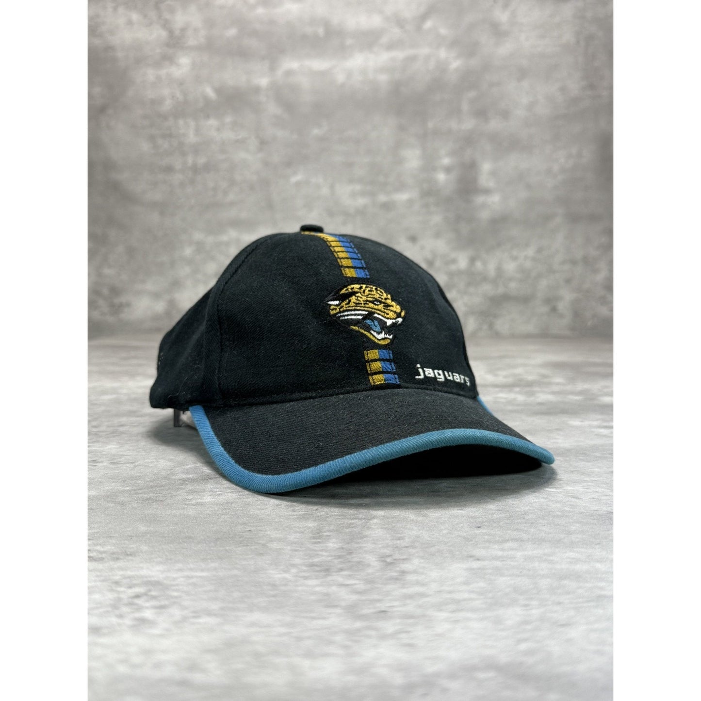 VTG 90s Jacksonville Jaguars NFL Embroidered Logo Athletics Strapback Hat OSFA