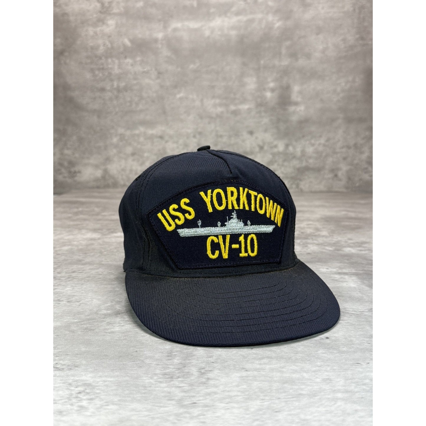 Vintage 90s USS Yorktown US Navy Embroidered Spellout Snapback Hat OSFA Blue