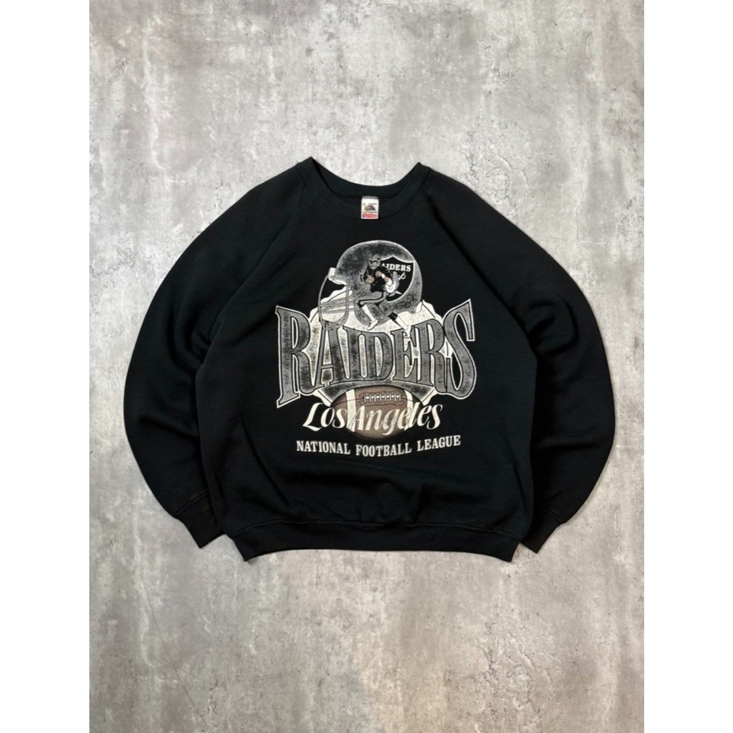 Vintage 90s Los Angeles Raiders NFL Helmet Graphic Spellout Sweatshirt Size XL