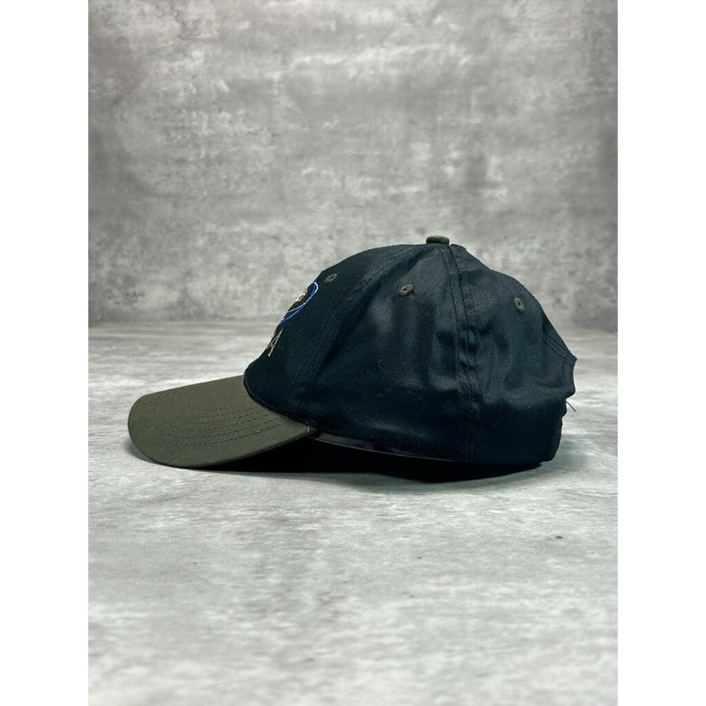 Vintage Bissen Tavern Bald Eagle Embroidered Trucker Snapback Hat OSFA Black