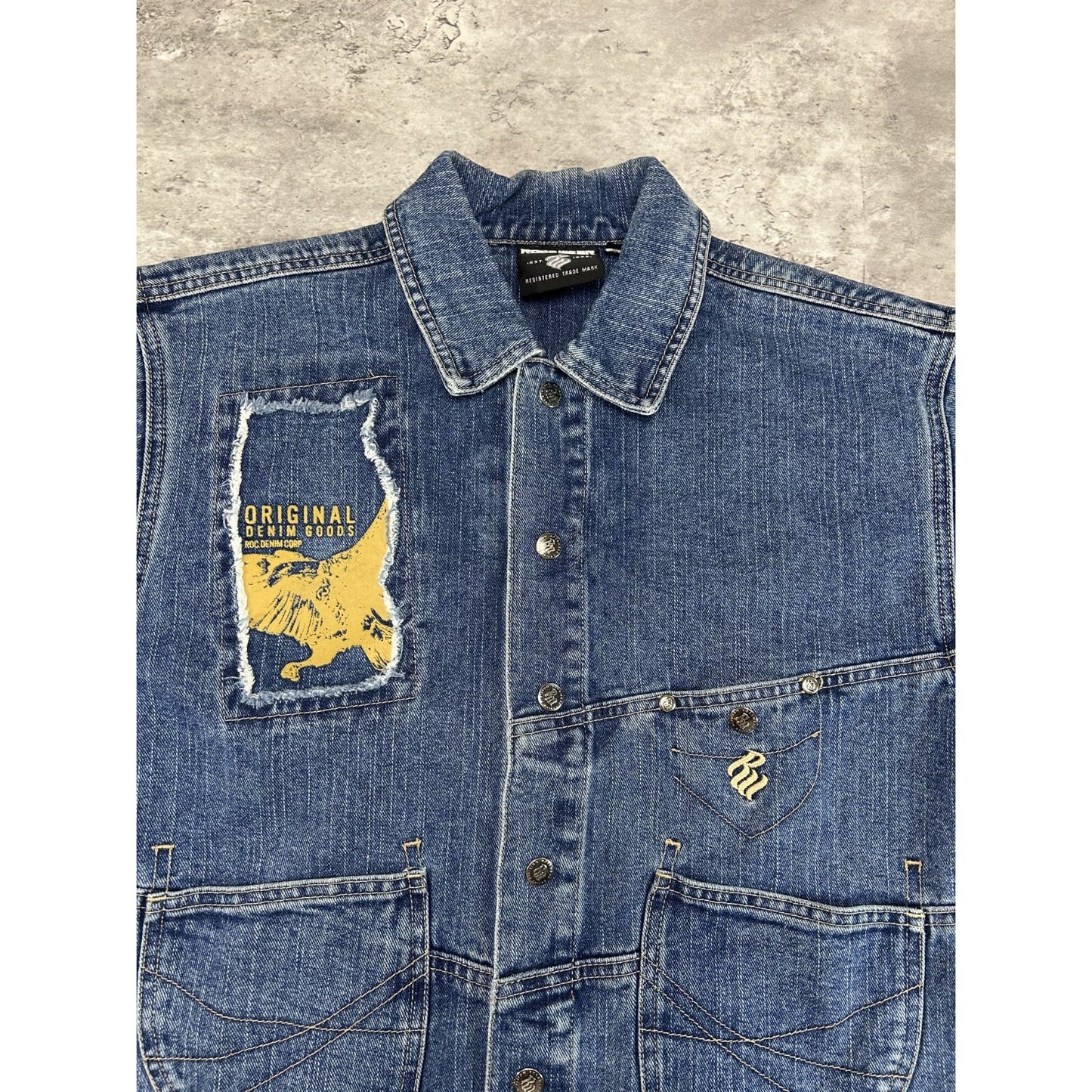 Vintage Y2K Rocawear Denim Goods Medium Wash Trucker Jacket Size XS