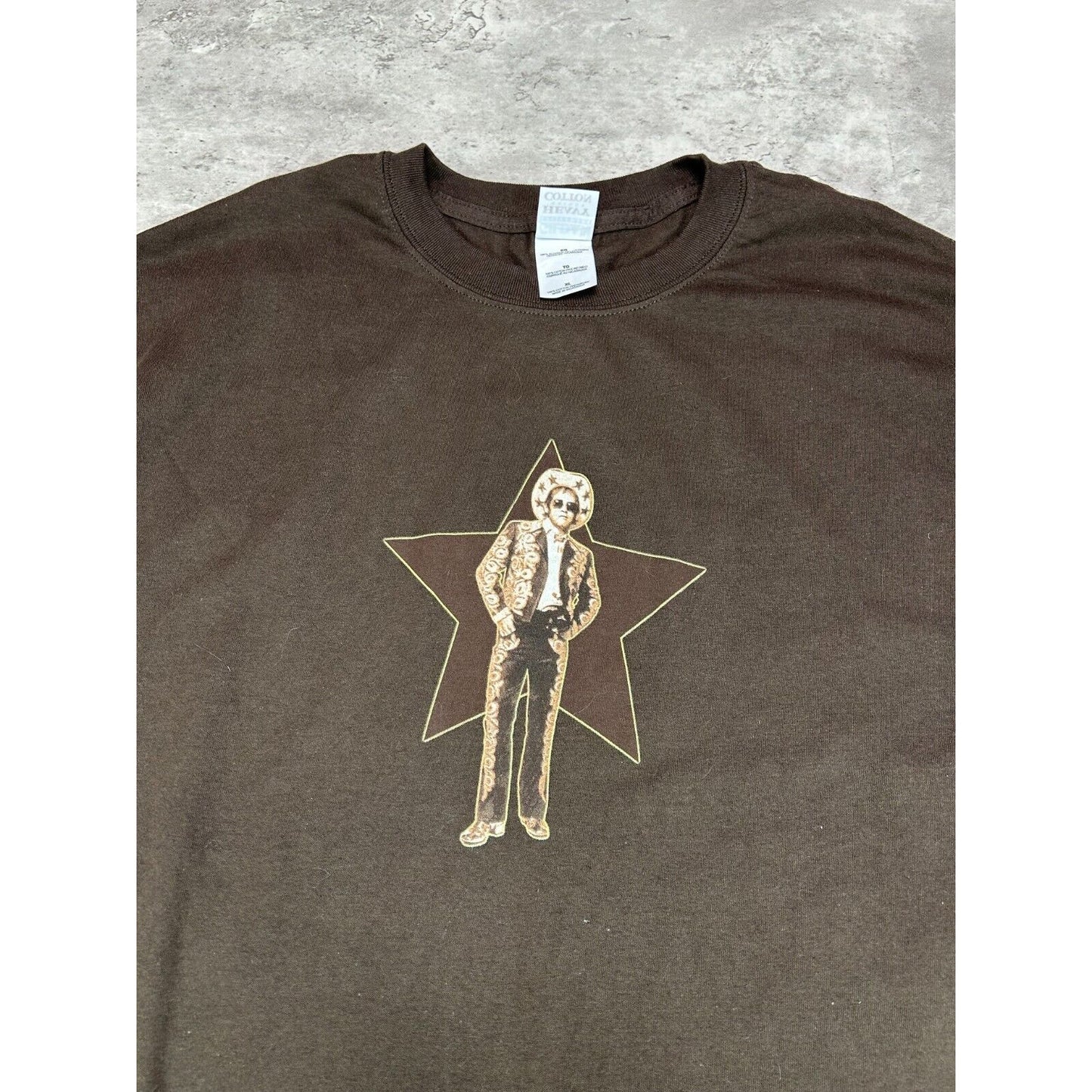 Vintage Elton John Rock Music Portrait Graphic T-Shirt Size XL Brown