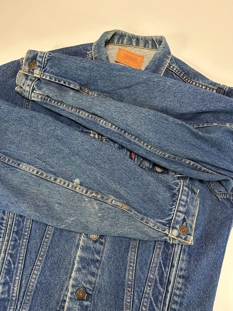 Vintage Levis Type 3 Dark Wash Denim Trucker Jacket Size Small