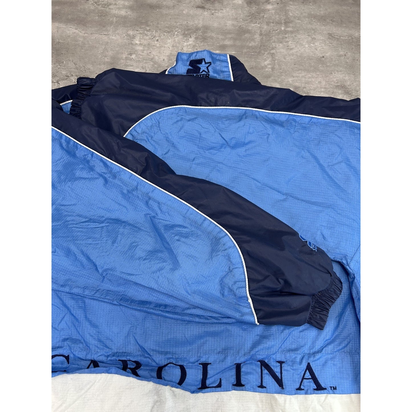 Vintage 90s UNC Tarheels NCAA Embroidered Starter Nylon Windbreaker Jacket Sz XL