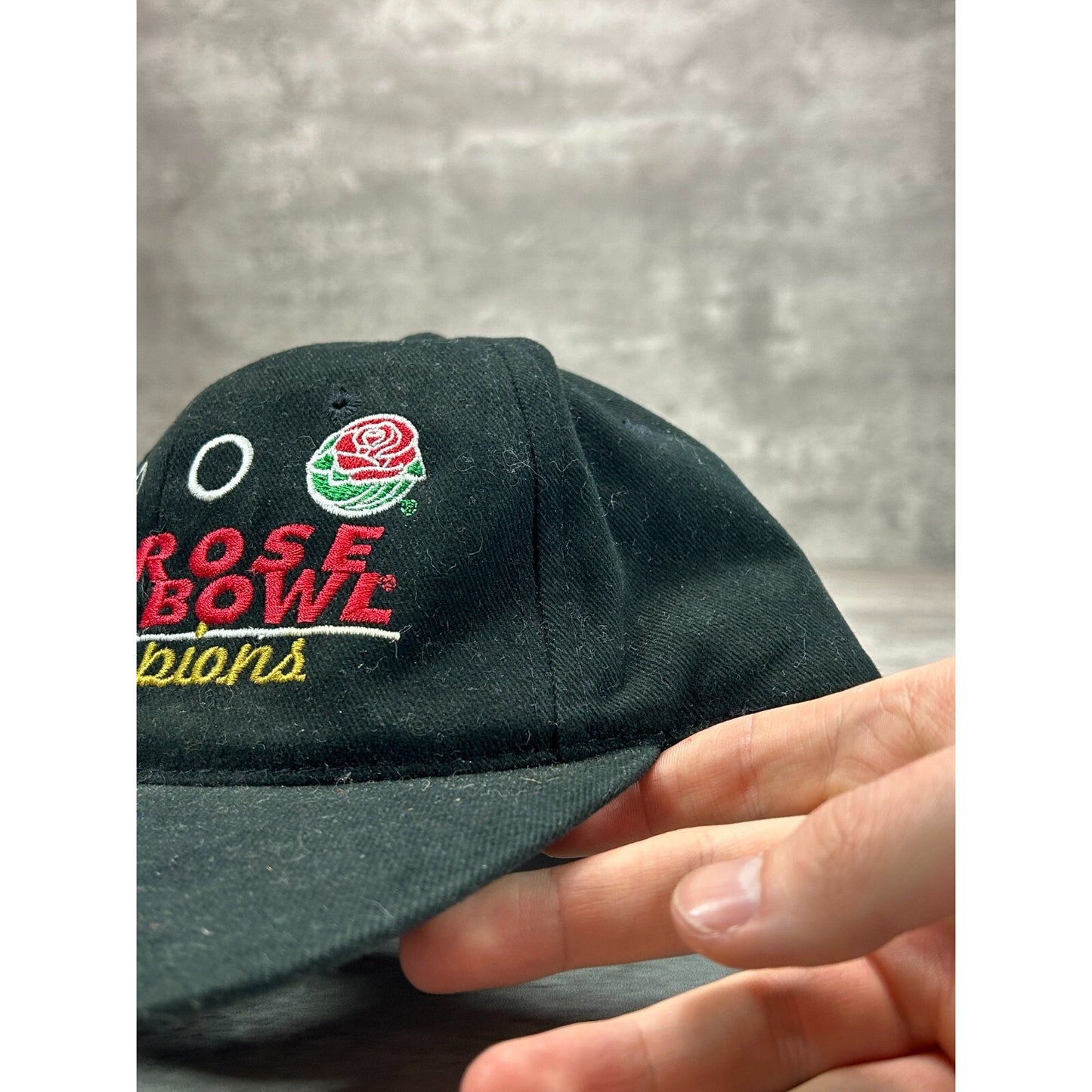 Vintage 2000 Wisconsin Badgers NCAA Rose Bowl Champs Strapback Hat OSFA