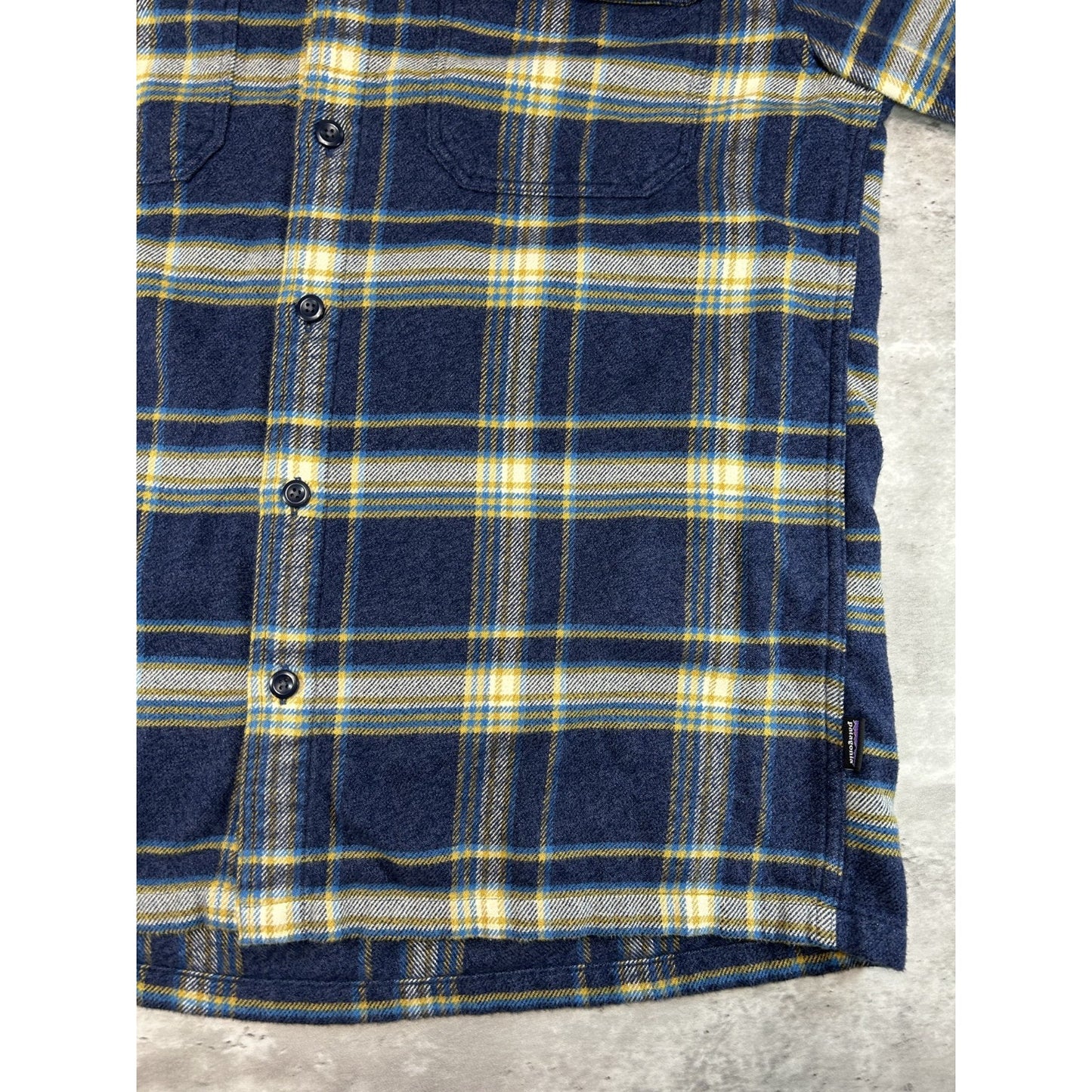 Patagonia Plaid Print Double Pocket Long Sleeve Button Up Shirt Size Medium