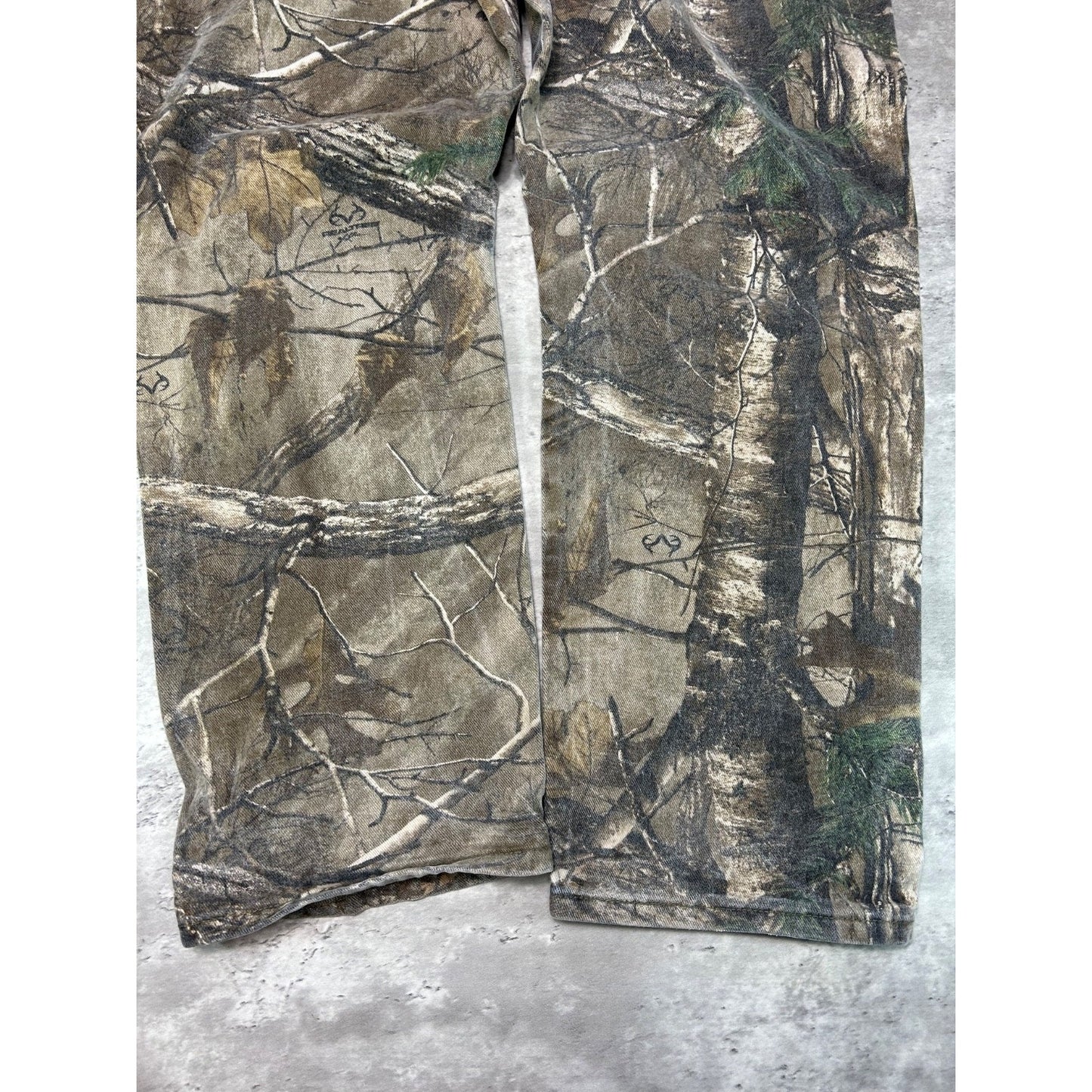 Vintage Realtree Camo Utility Cargo Hunting Pants Size 39