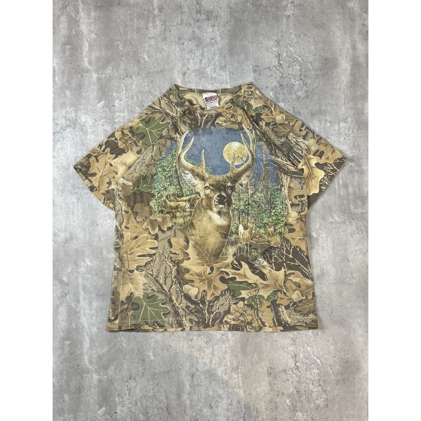 Vintage 90s Deer Graphic Nature Animal Tree Camo Hunting T-Shirt Size Large