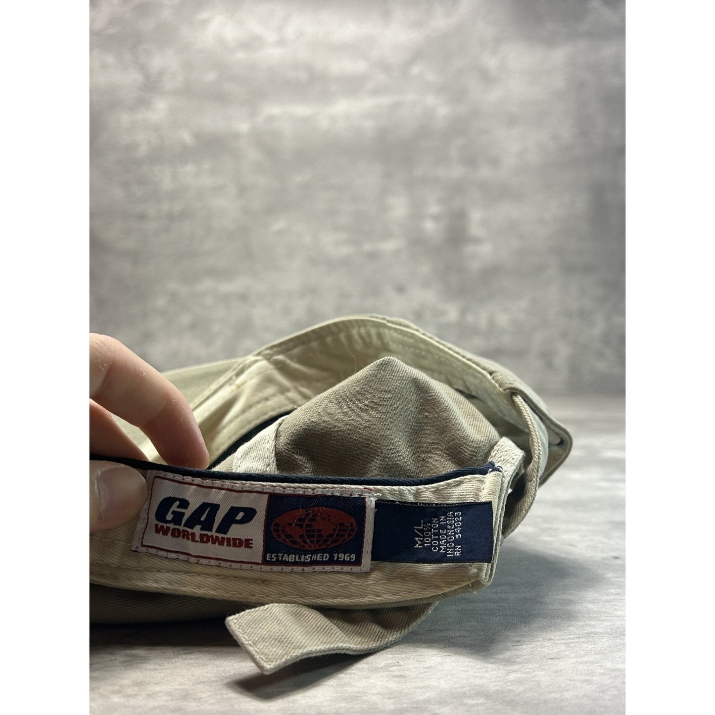 Vintage Gap Embroidered Arc Spellout Strapback Hat OSFA Beige