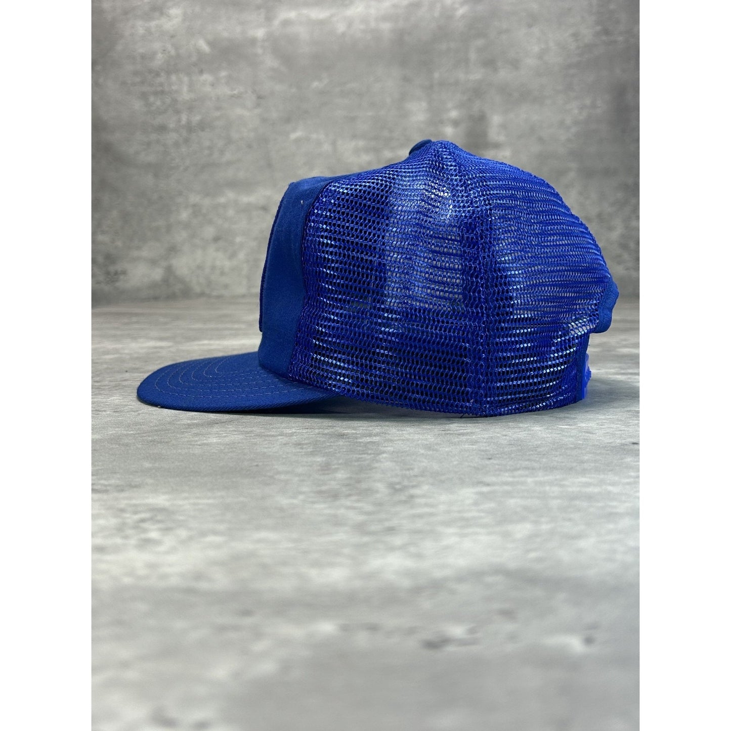 Vintage 80s/90s Labatt Fishing Embroidered Patch Snapback Hat OSFA Blue