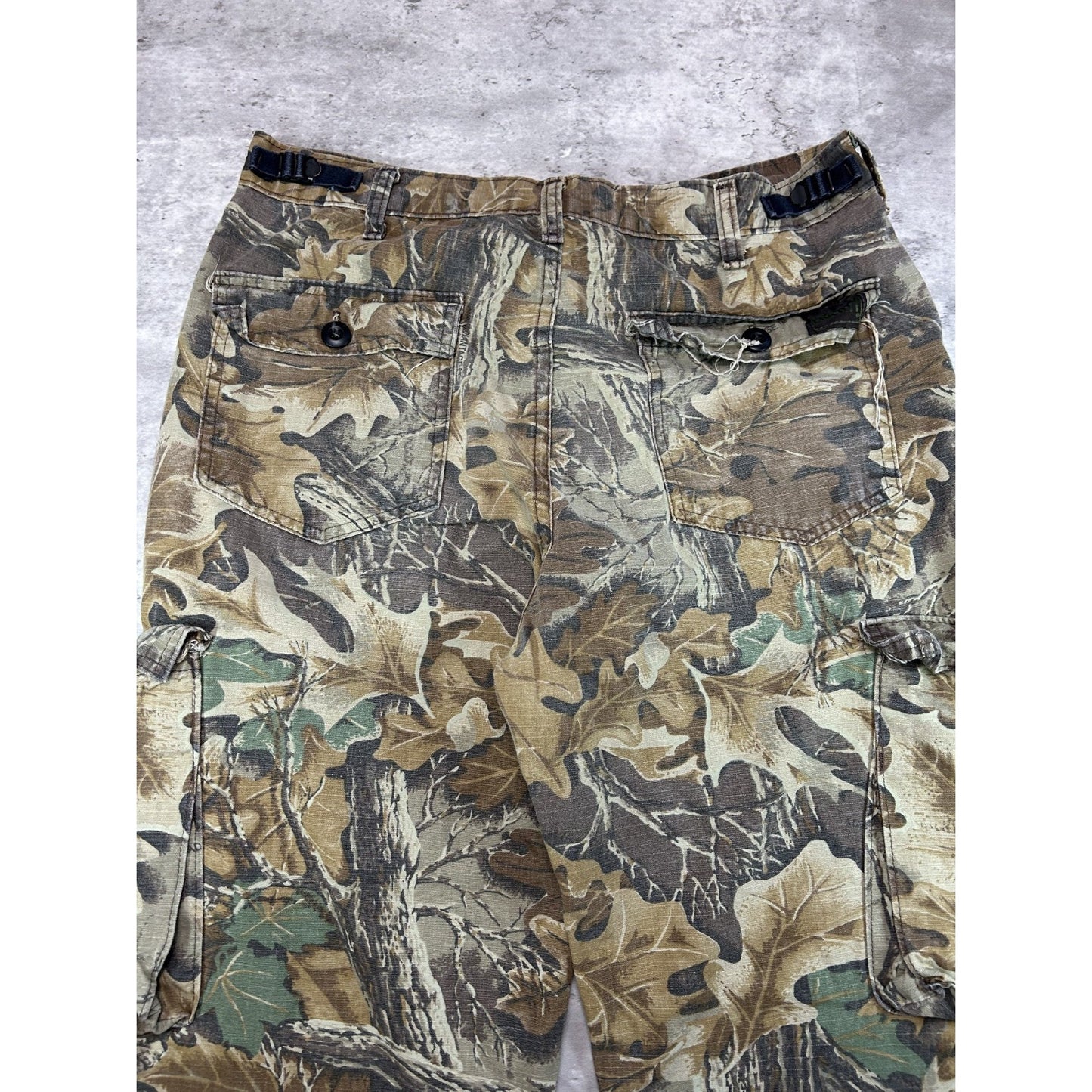 Vintage 90s Advantage Tree Camo Hunting Cargo Pants Size 34