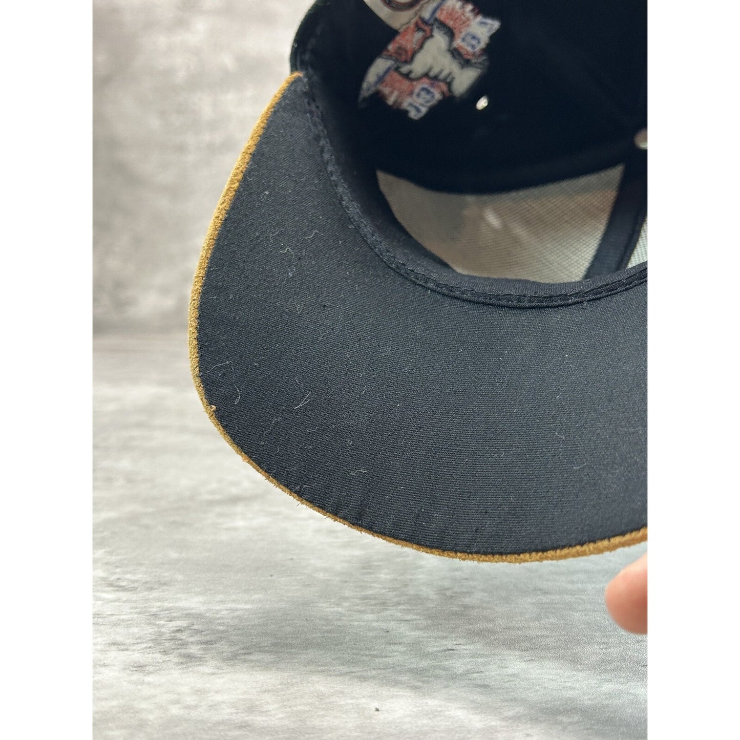 Vintage 1997 Detroit Red Wings NHL Stanley Cup Champs Starter Strapback Hat OSFA