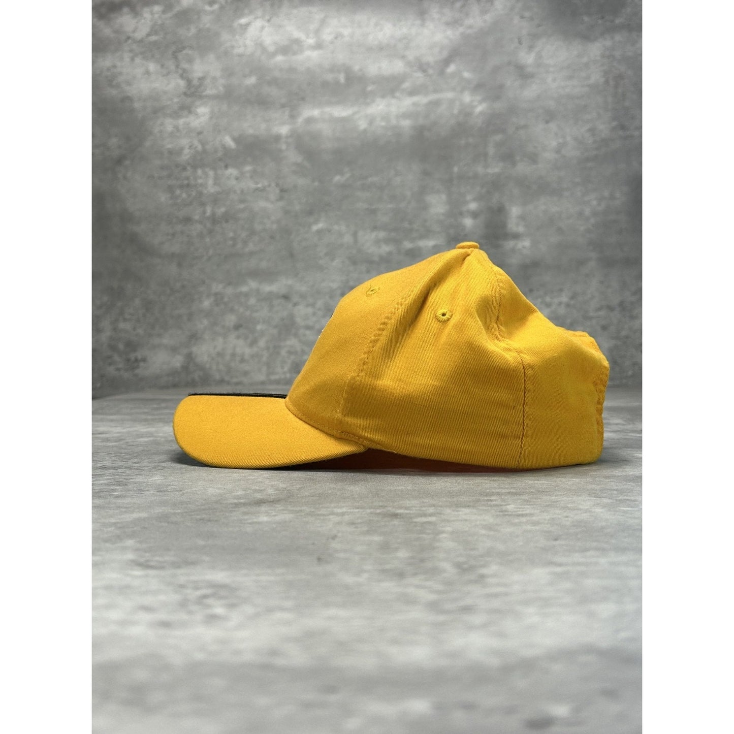 Vintage 90s Pittsburgh Penguins NHL Embroidered Logo Hockey Strapback Hat OSFA