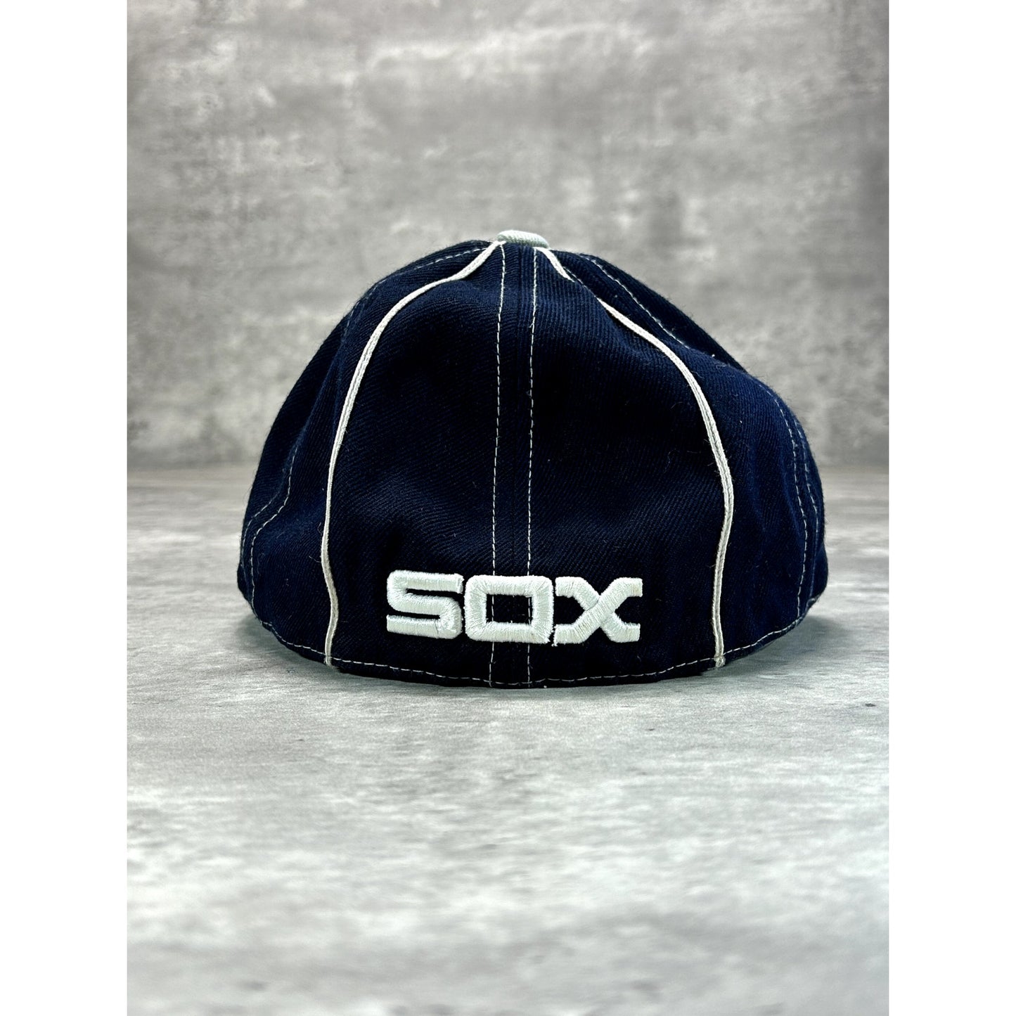 Chicago White Sox MLB Embroidered Retro Logo Baseball Fitted Hat 7 1/2