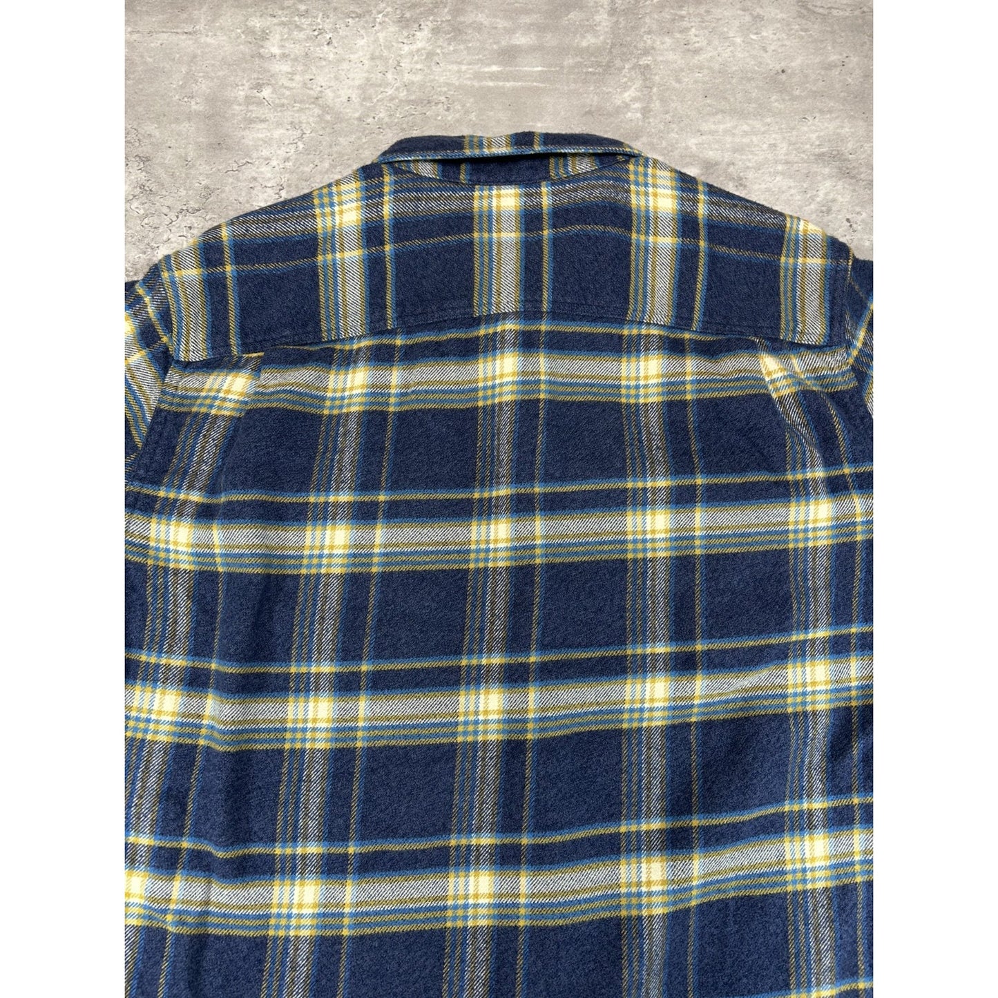 Patagonia Plaid Print Double Pocket Long Sleeve Button Up Shirt Size Medium