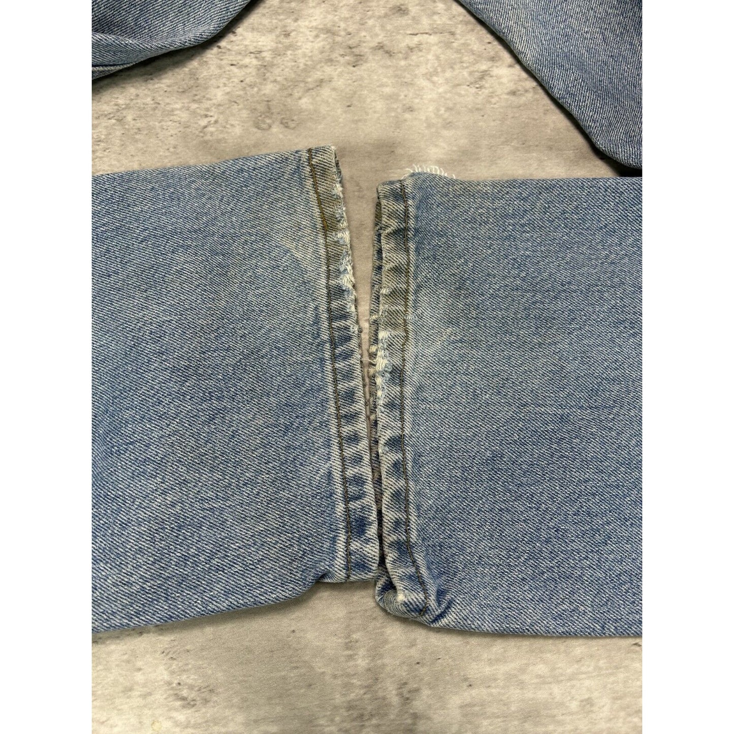 Vintage Carhartt Traditional Fit Light Wash Denim Pants Size 35 Blue