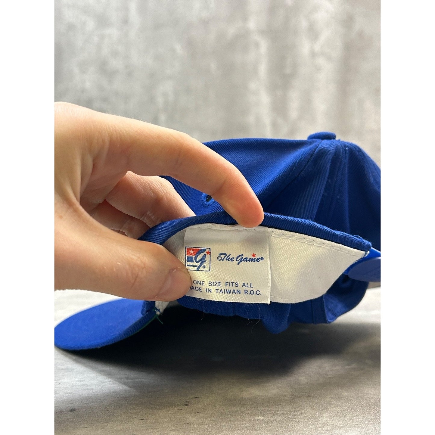 Vintage 90s Toronto Maple Leafs NHL Embroidered Spellout Snapback Hat OSFA