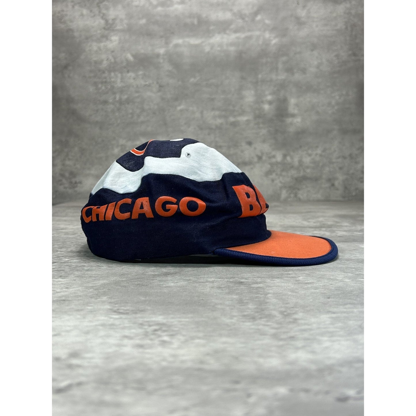 Vintage 80s Chicago Bears NFL Helmet Graphic Football Fitted OSFA