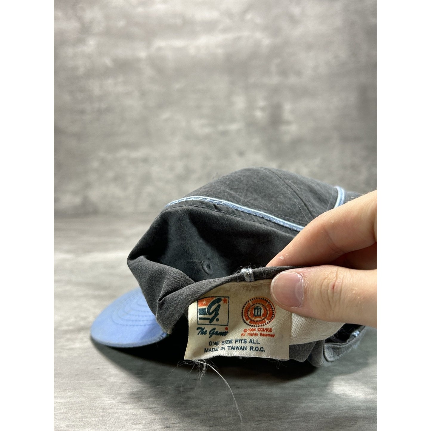 Vintage 90s North Carolina Tarheels NCAA Embroidered Spellout Snapback Hat OSFA