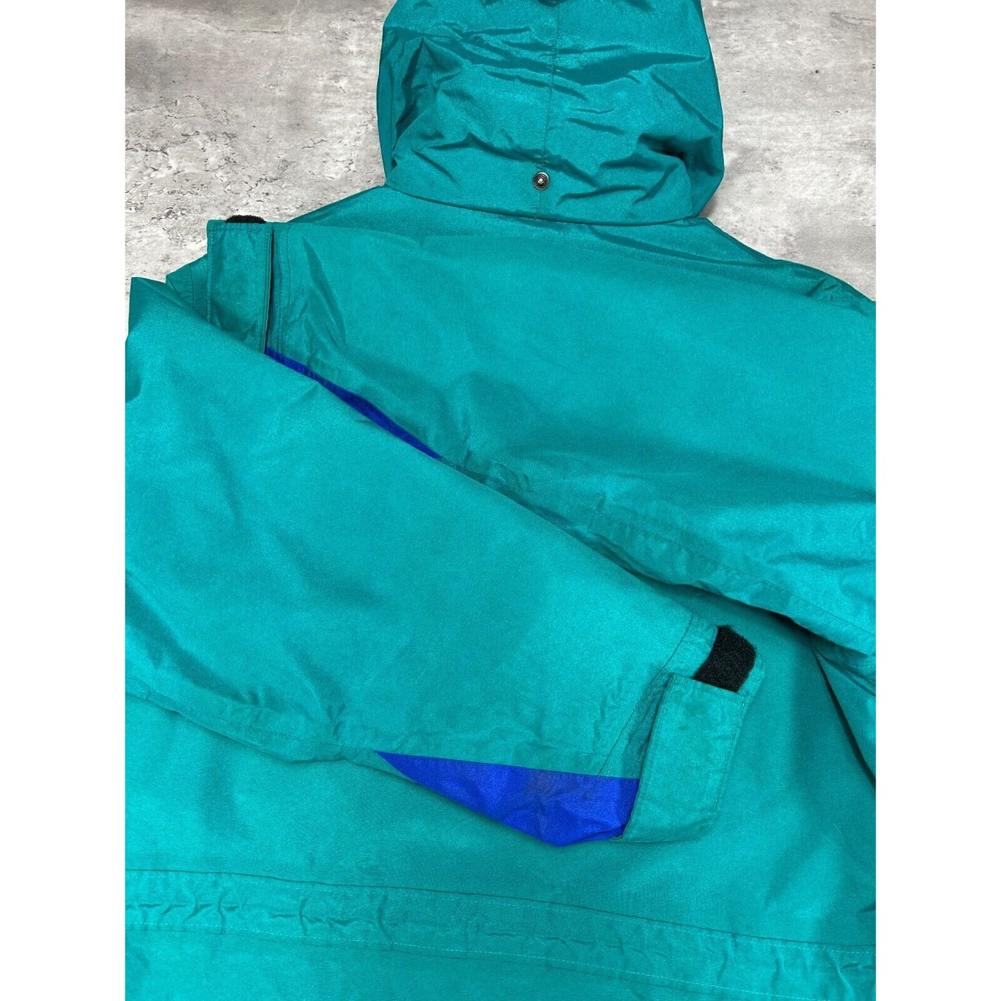 Vintage 90s L.L. Bean Nylon Multi Pocket Hooded Windbreaker Jacket Size Medium