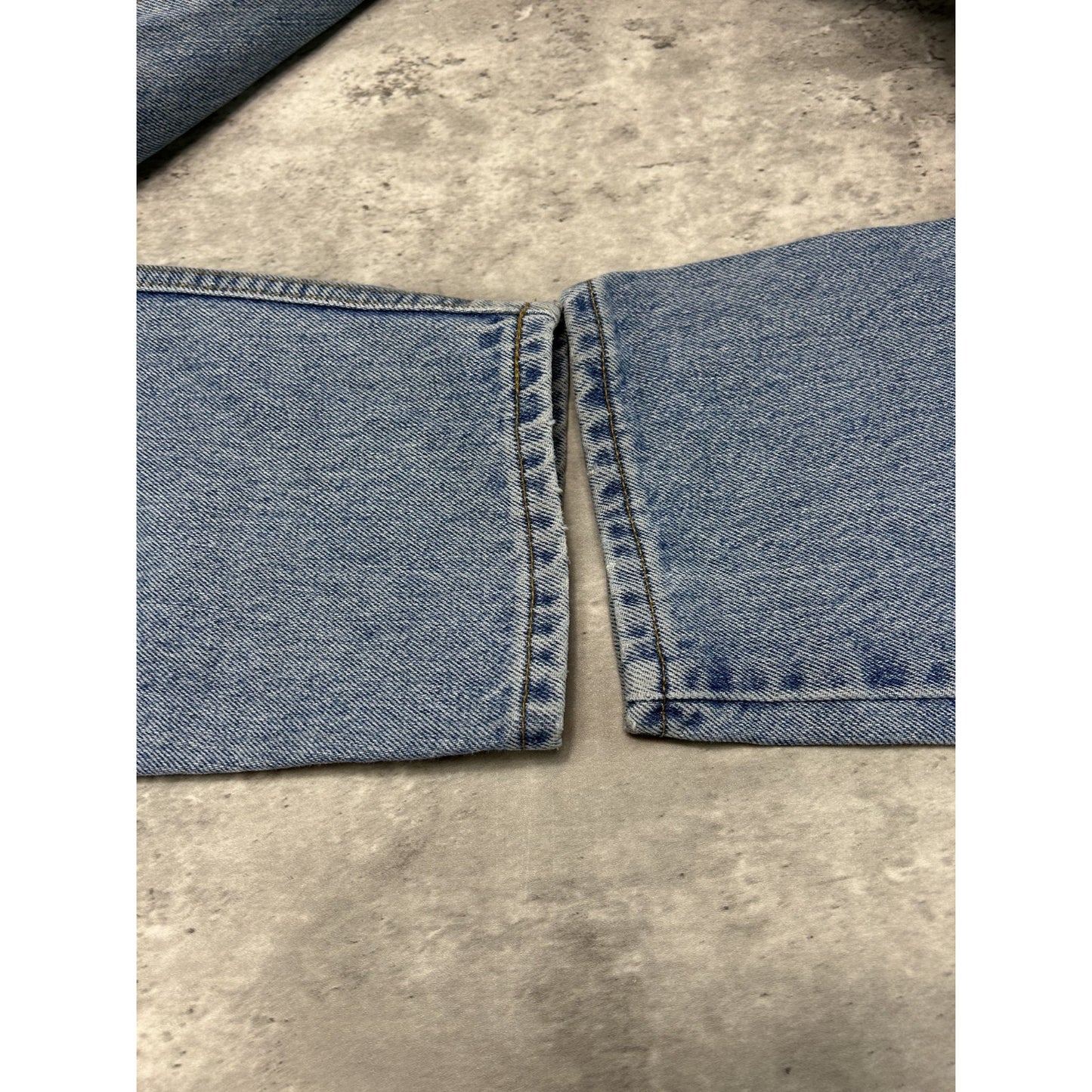 Vintage 90s Womens Levis 550 Red Tab Light Wash Denim Pants Size 33 Blue