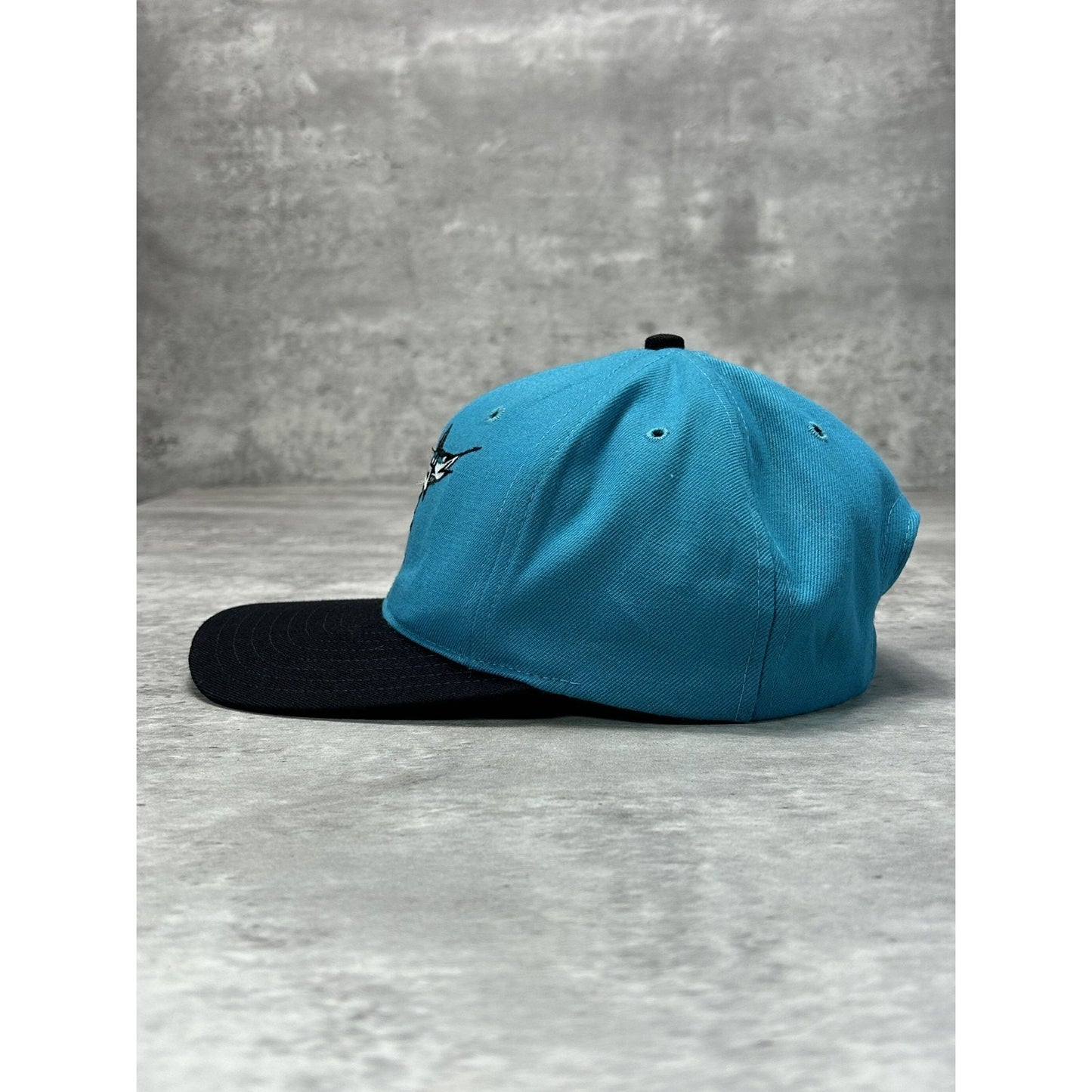 Vintage 90s Florida Marlins MLB Embroidered Logo Baseball Snapback Hat OSFA