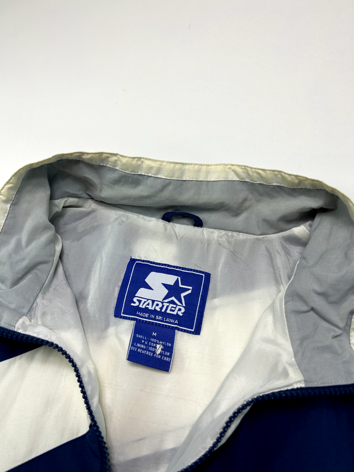 Vintage Penn State Nittany Lions NCAA Nylon Windbreaker Starter Jacket Size Medium