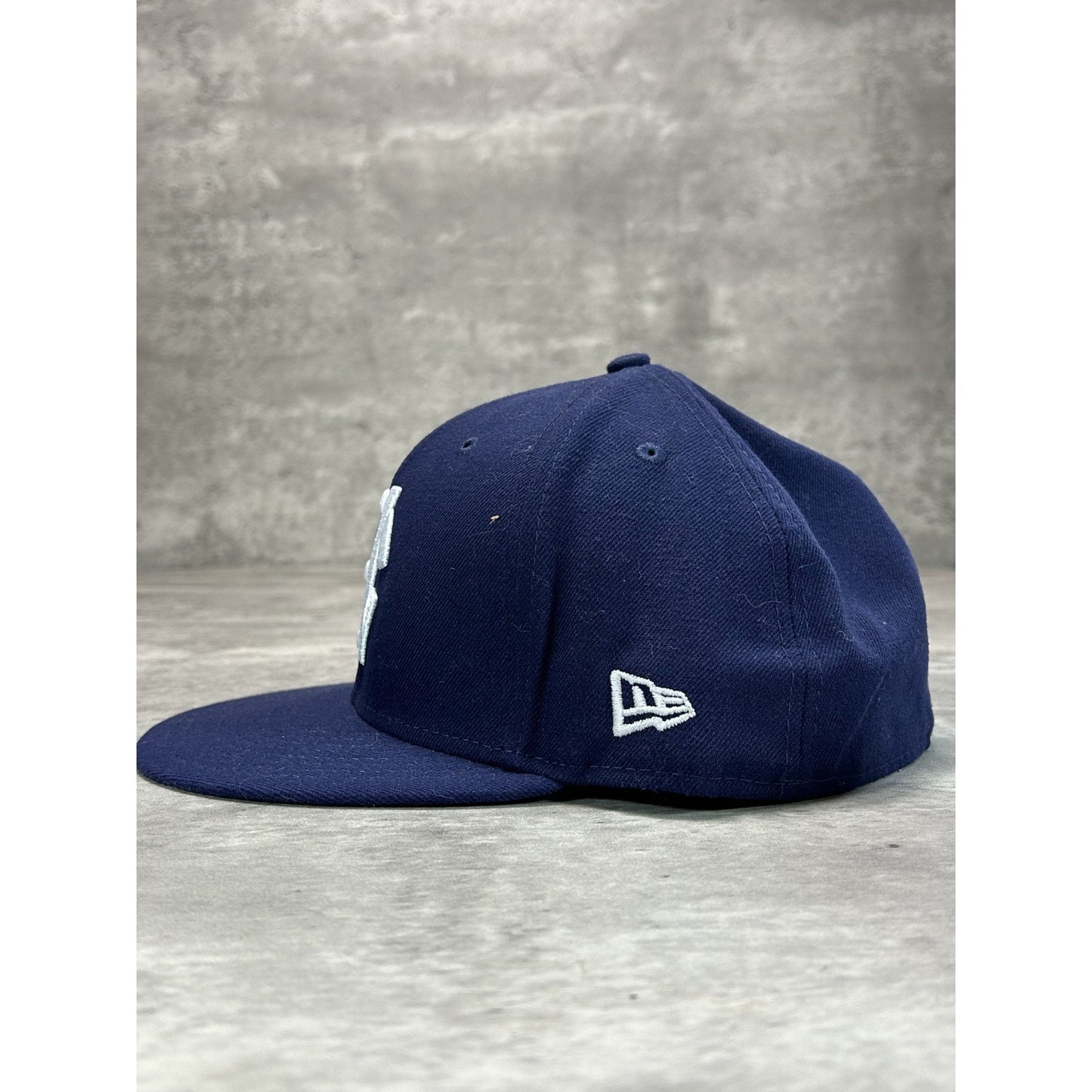 Victoria Harbourcats WCL Embroidered Logo Baseball Fitted Hat 7 1/2 Navy Blue