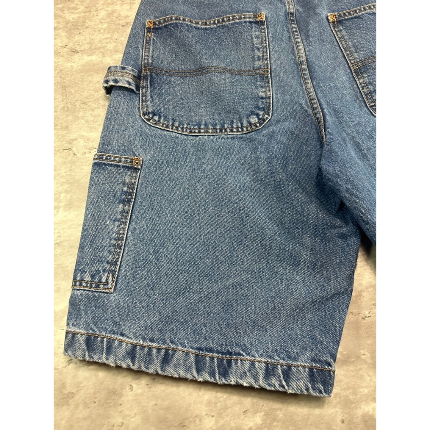 Vintage Route 66 Medium Wash Denim Workwear Carpenter Shorts Size 36 Blue