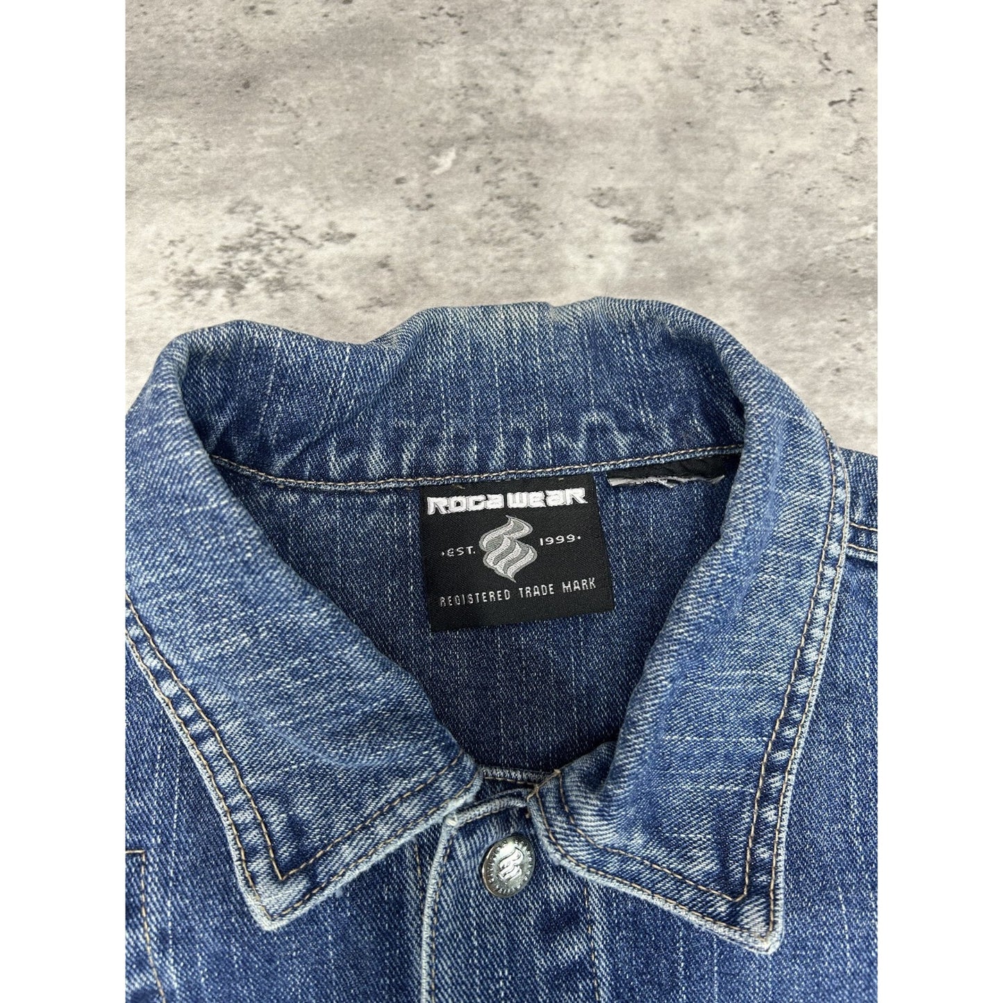 Vintage Y2K Rocawear Denim Goods Medium Wash Trucker Jacket Size XS