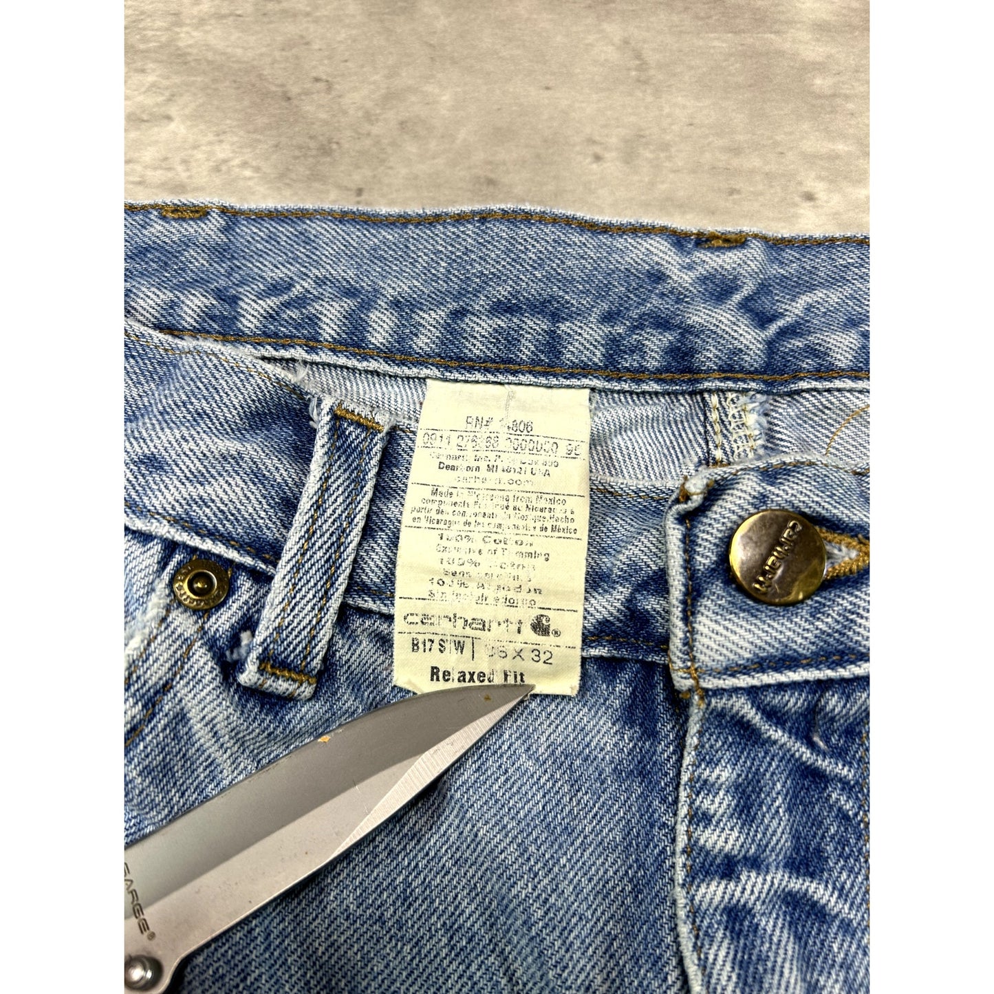 Vintage Carhartt Relaxed Fit Light Wash Work Wear Denim Pants Size 34W Blue