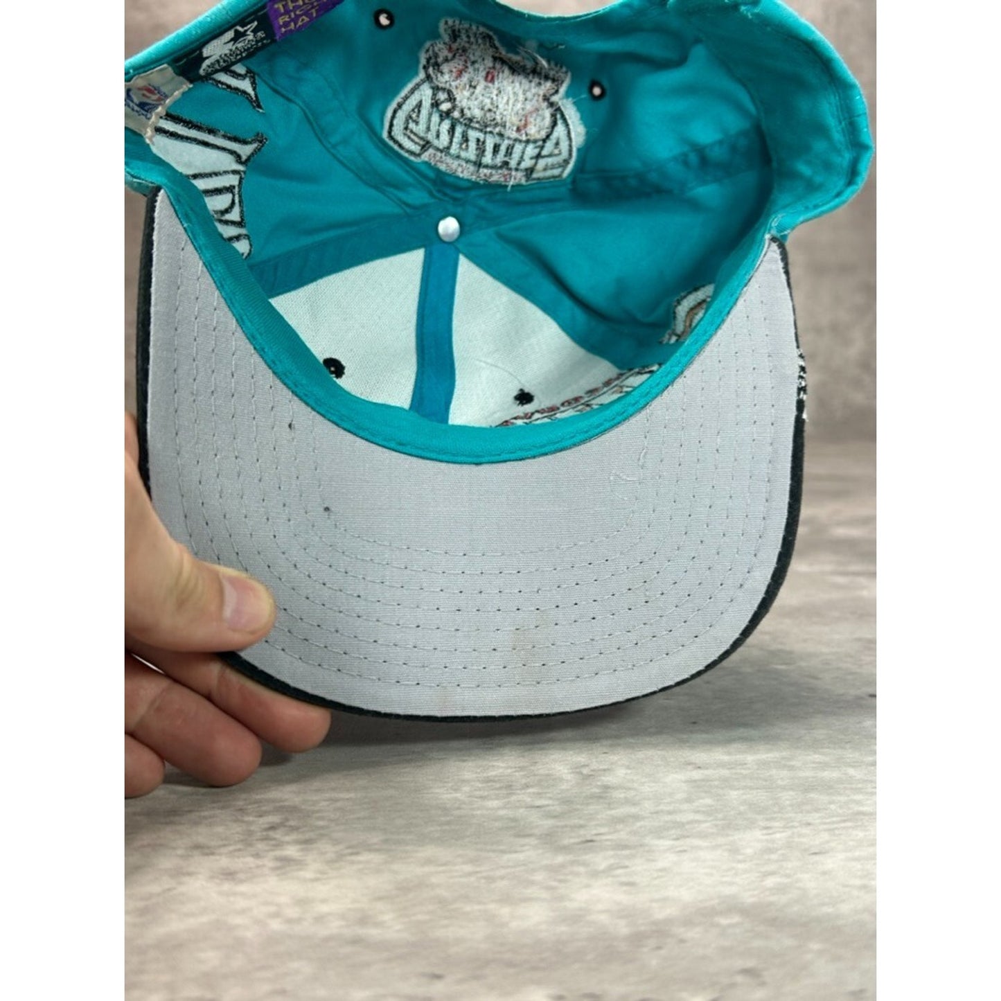 VTG 90s Vancouver Grizzlies NBA Embroidered Logo Basketball Snapback Hat OSFA