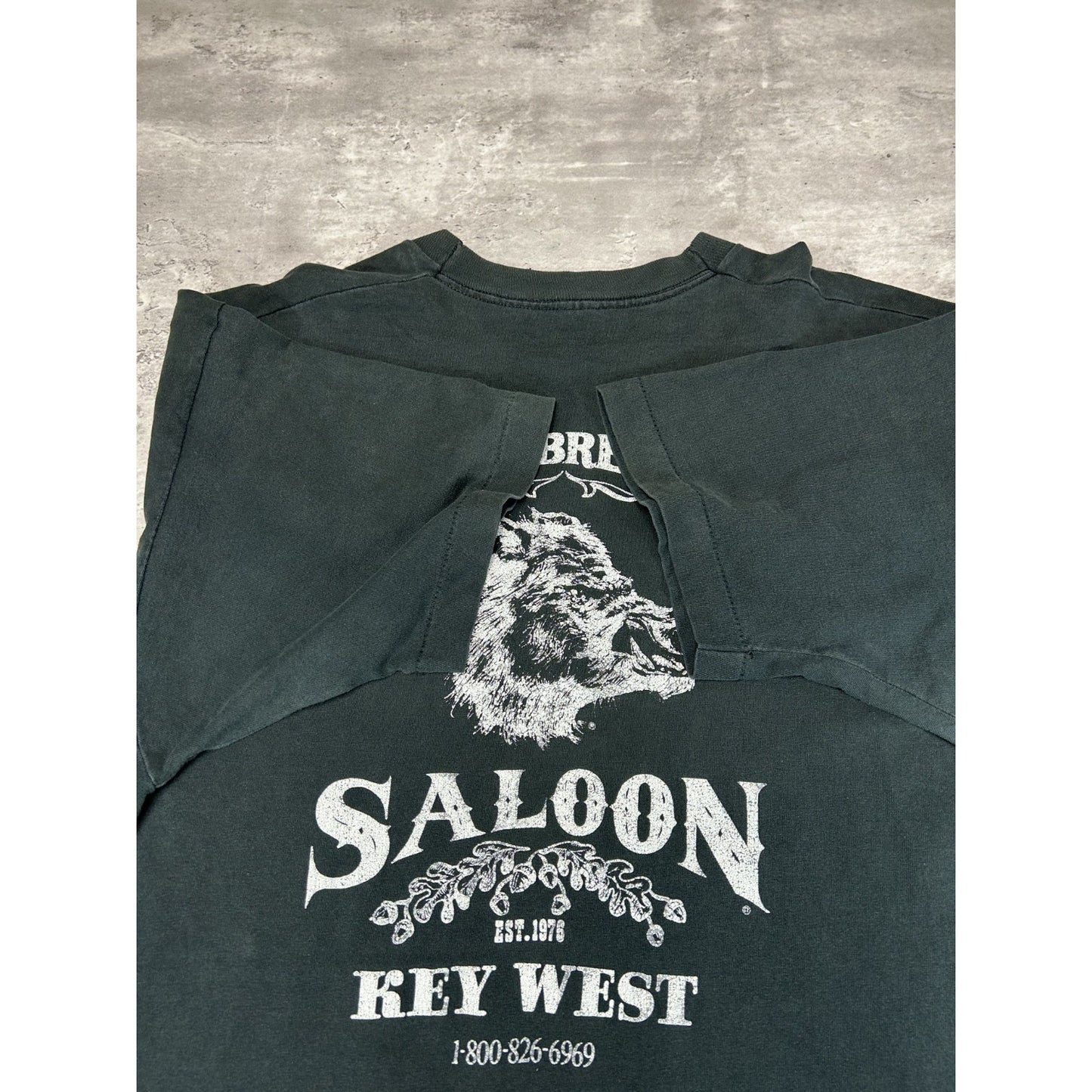 Vintage 90s Hogs Breath Saloon Graphic Spellout Destination T-Shirt Size XL