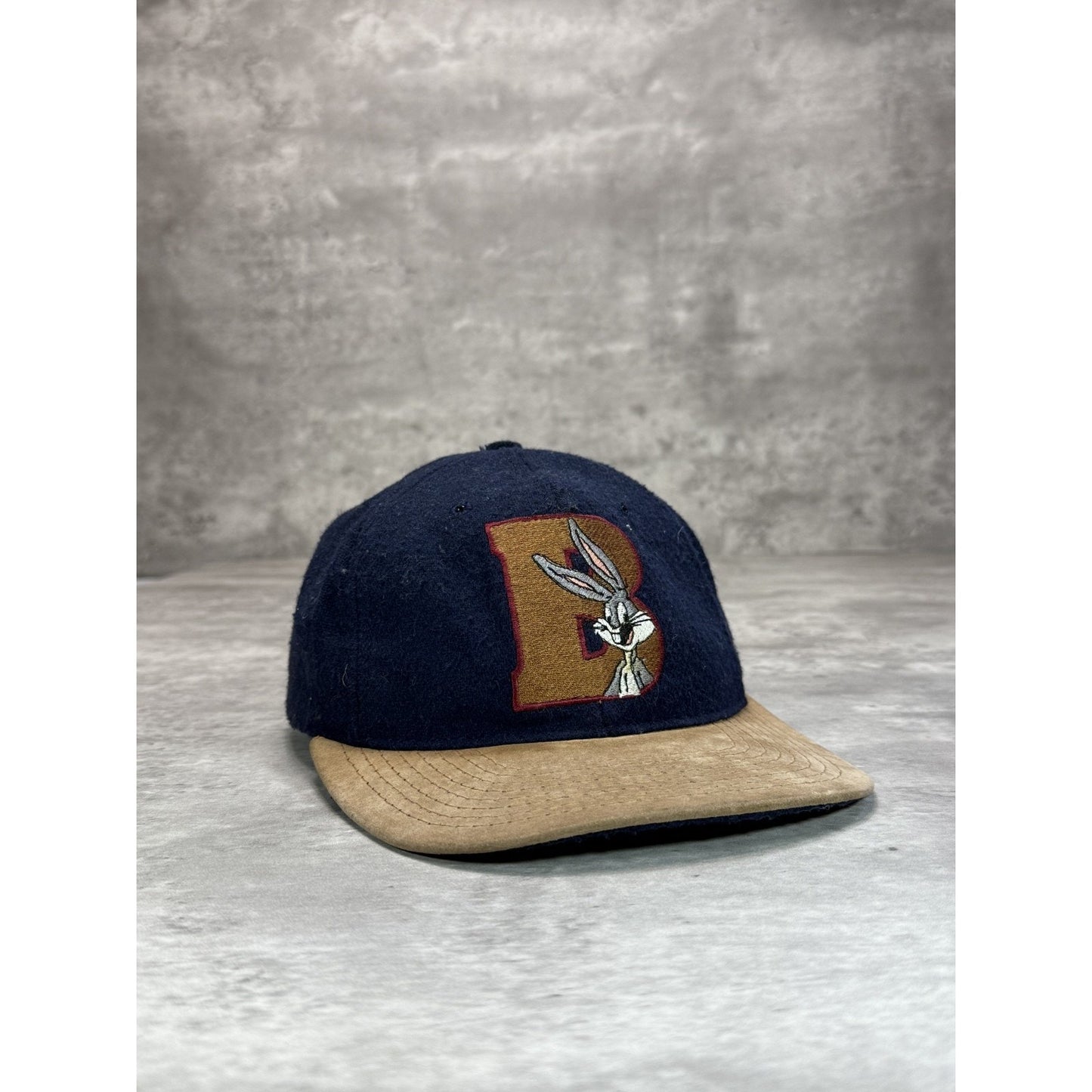 Vintage 90s Looney Tunes Bugs Bunny Embroidered B Cartoon Snapback Hat OSFA