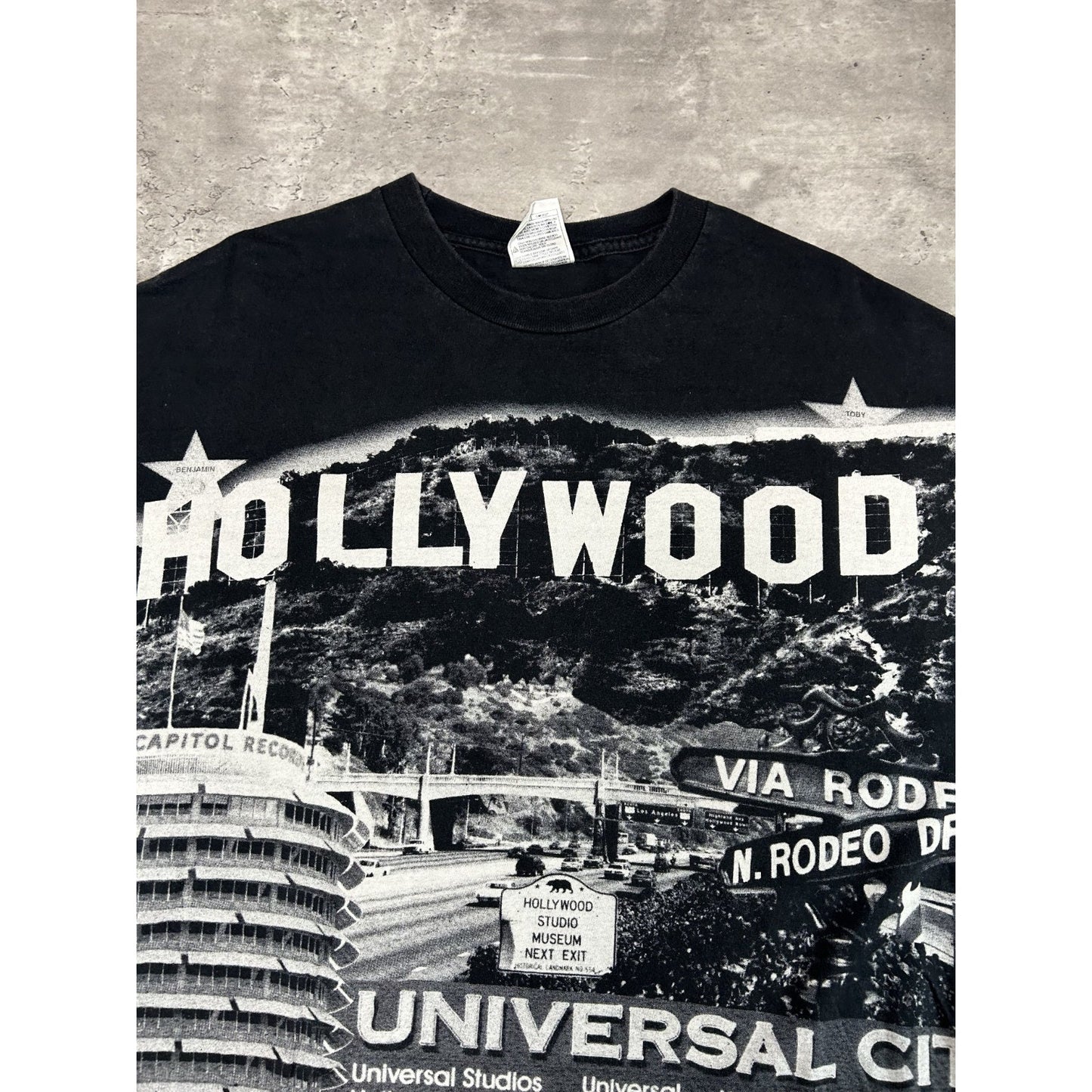 Vintage 1996 Hollywood All Over Print Graphic Destination T-Shirt Size XL